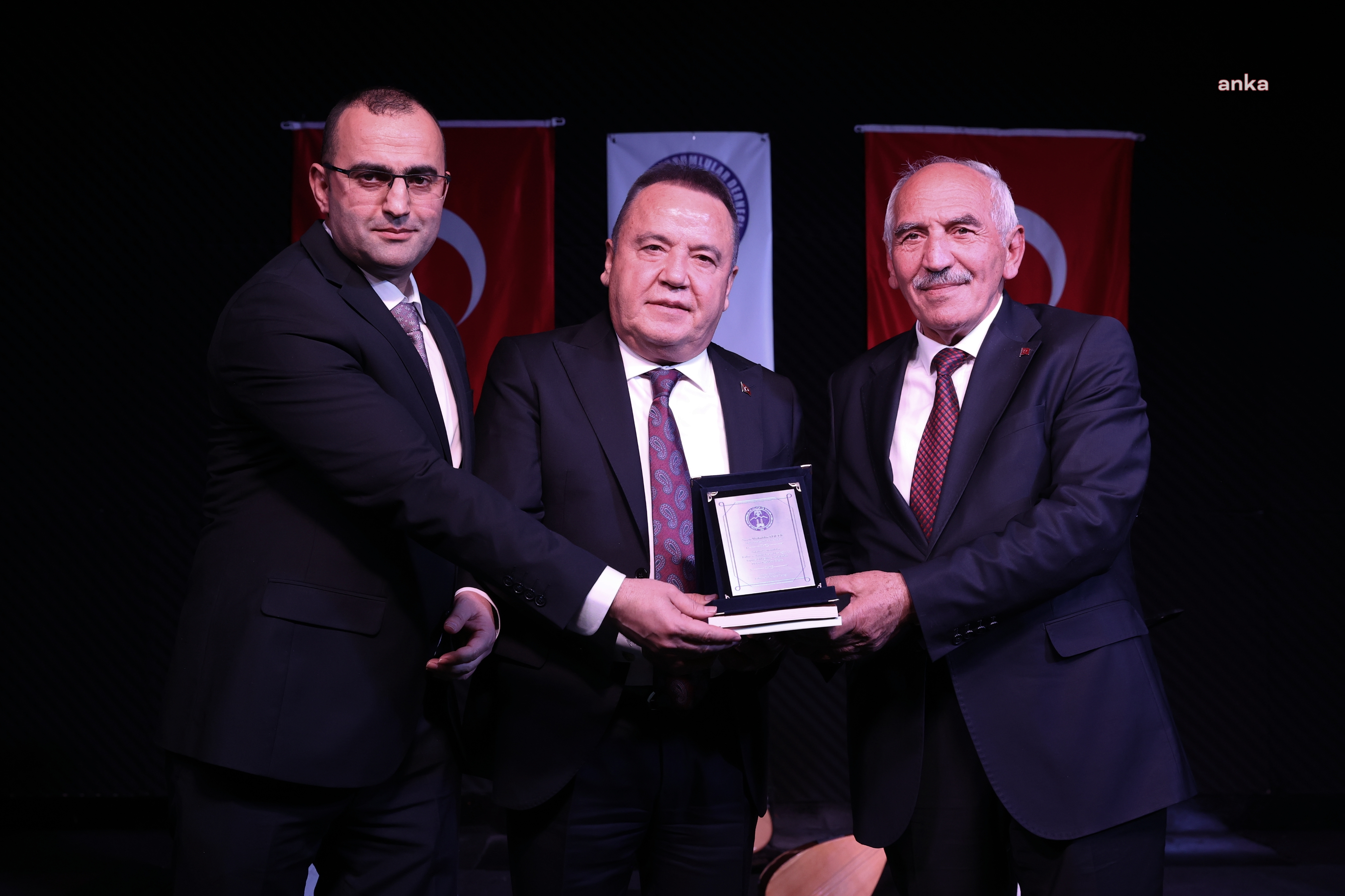 ANTALYA BÜYÜKŞEHİR BELEDİYE BAŞKANI BÖCEK, DADAŞLAR İLE BULUŞTU