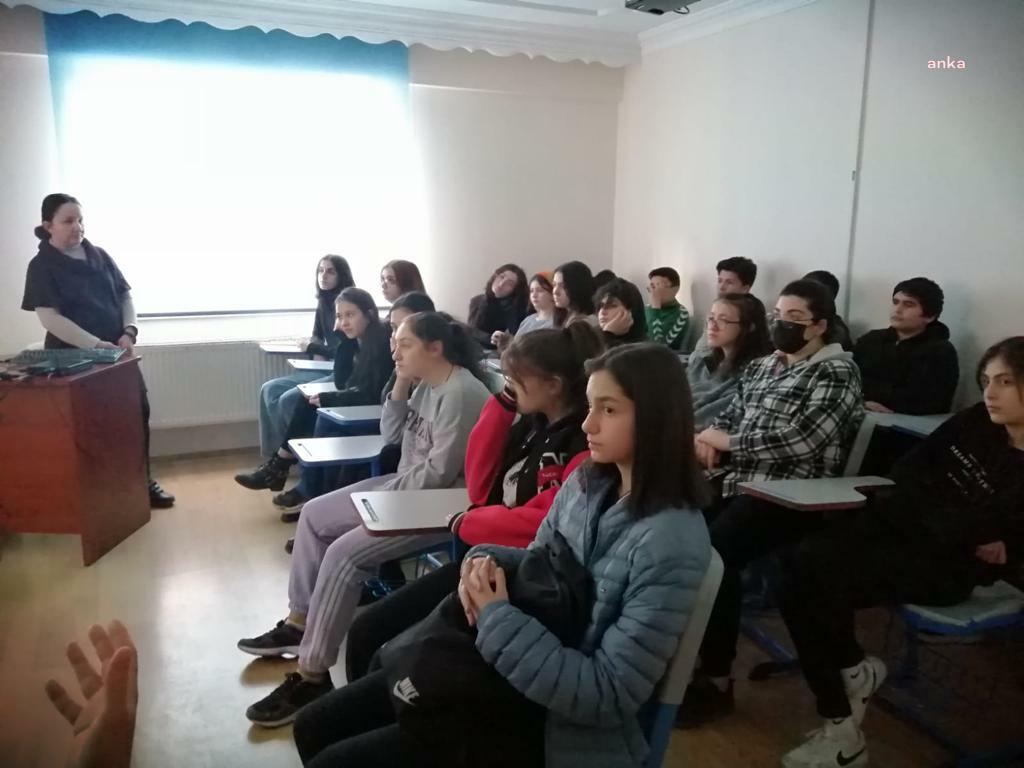 ODUNPAZARI BELEDİYESİ ÖĞRENCİLERE HAYVAN SEVGİSİNİ ANLATTI