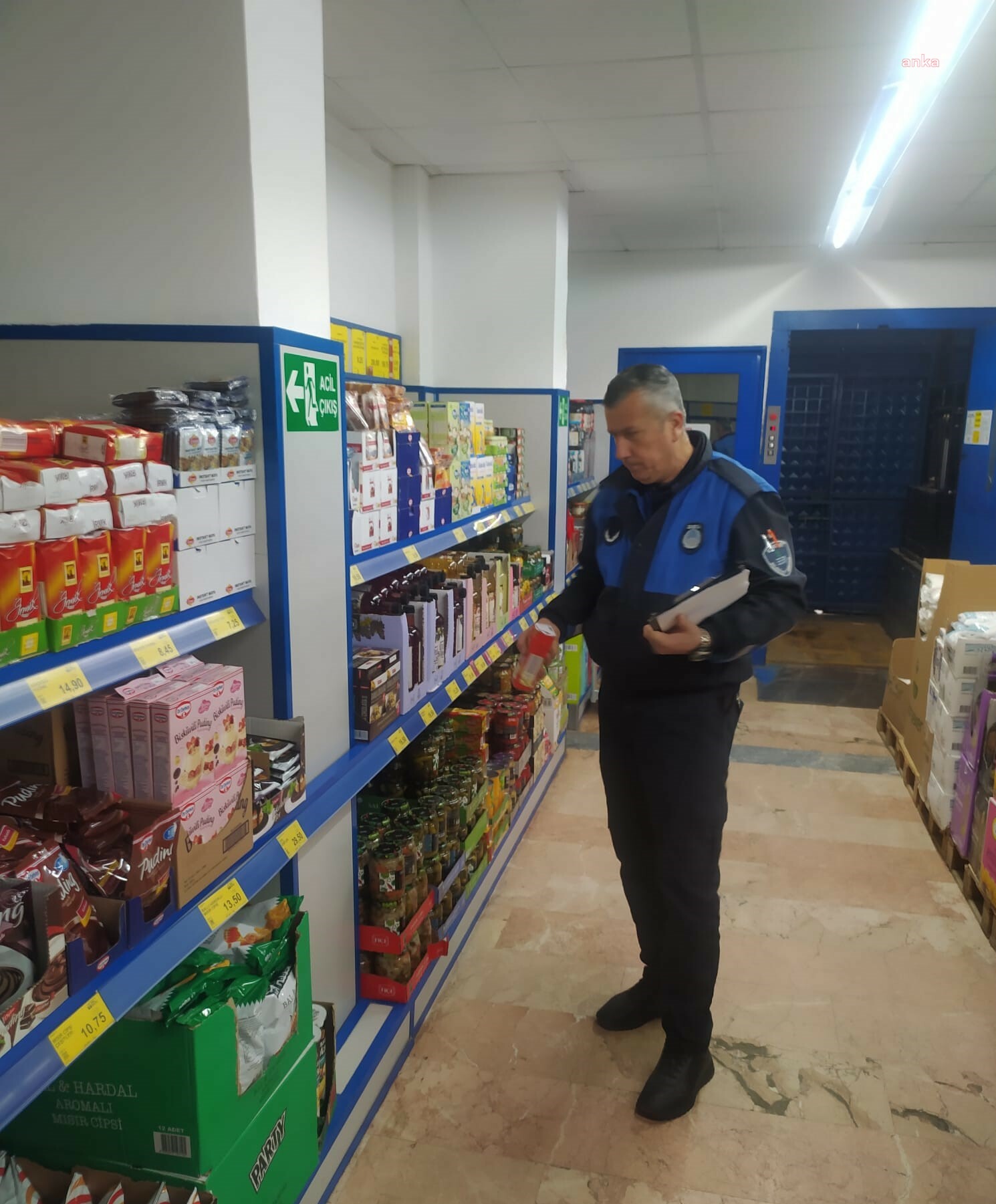EDREMİT BELEDİYESİ, MARKET DENETİMLERİNE DEVAM EDİYOR
