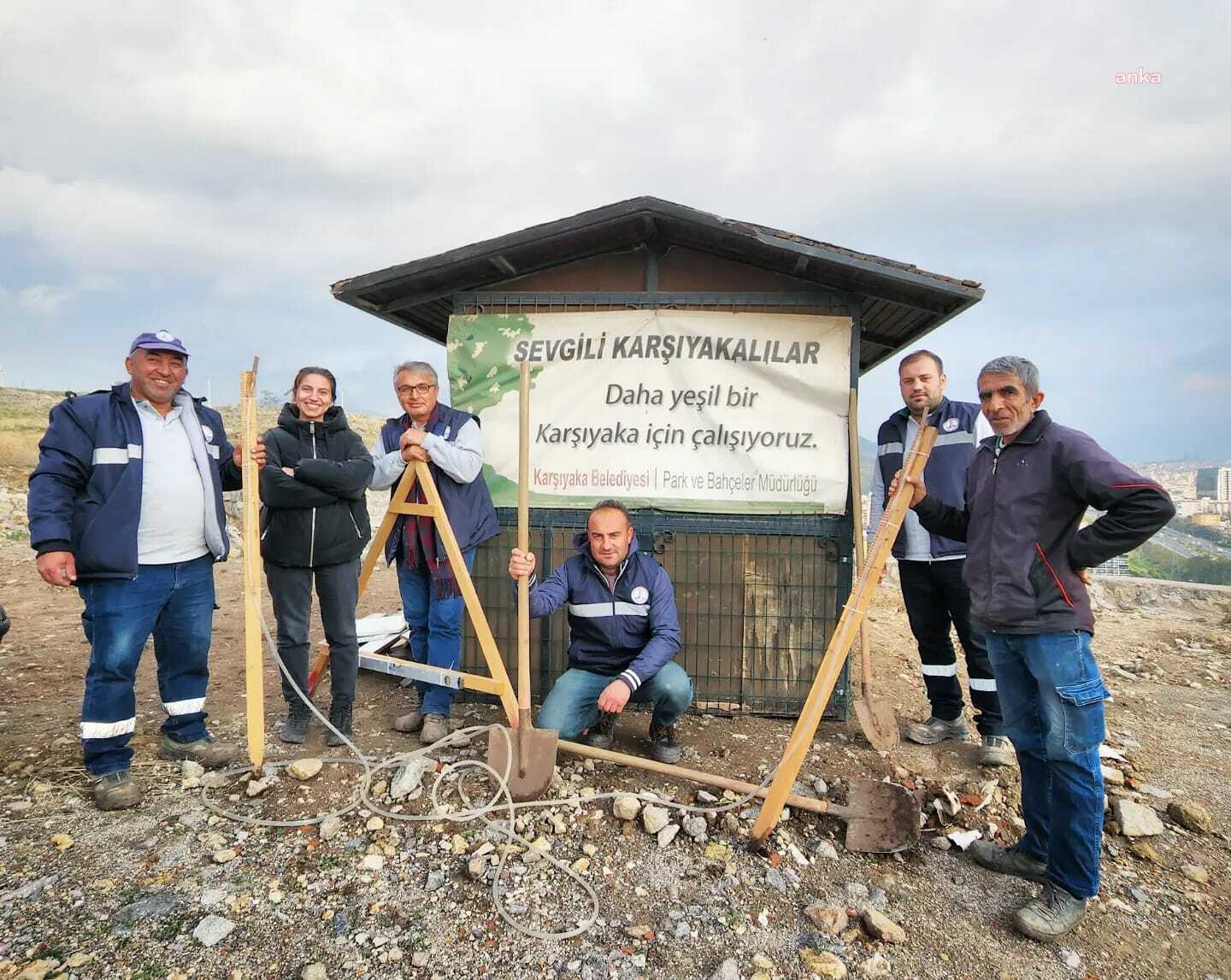KARŞIYAKA'DA YEŞİL SEFERBERLİK SÜRÜYOR
