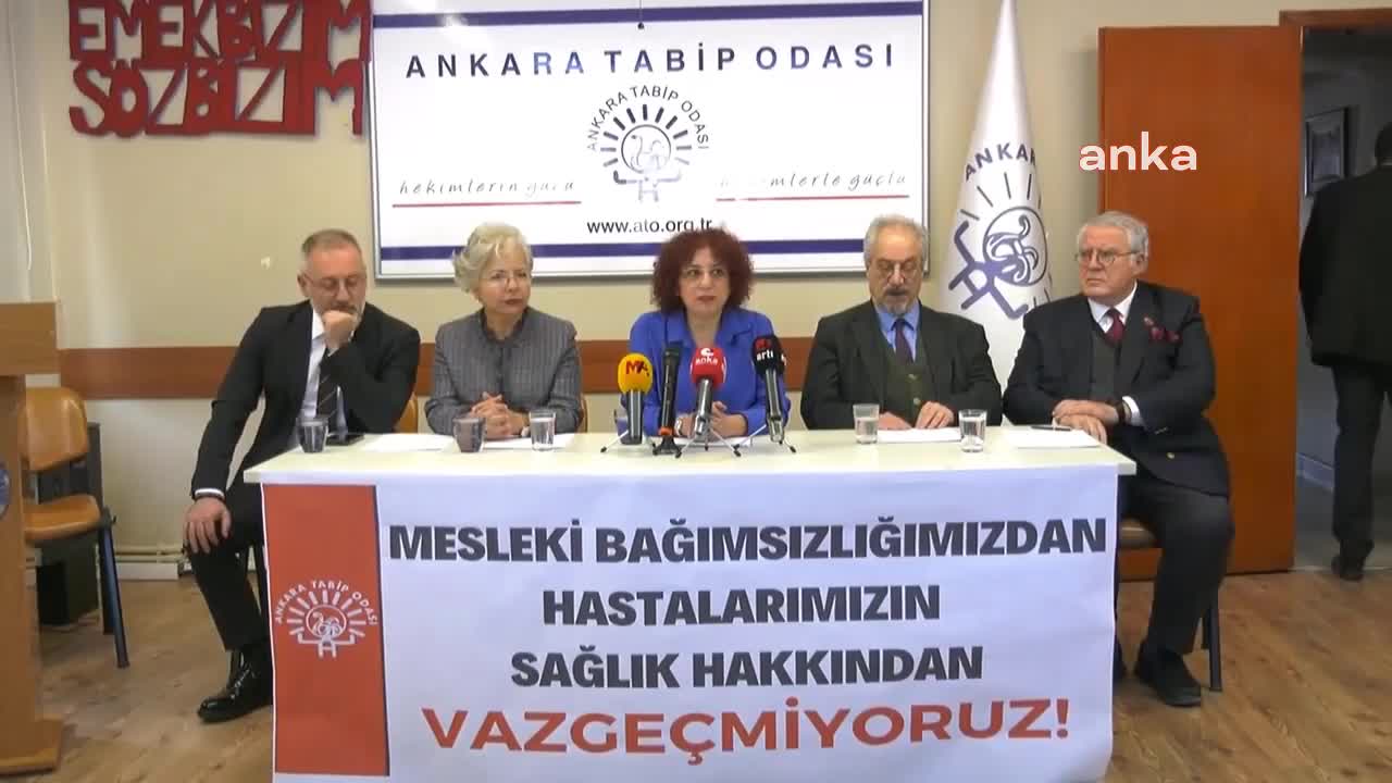 ANKARA’DA MUAYENEHANE HEKİMLERİNDEN, SAĞLIK BAKANI'NA ÇAĞRI: “BİR AN ÖNCE TOPLUM YARARINA OLMAYAN, HEKİM BAĞIMSIZLIĞINI YOK EDEN YÖNETMELİĞİ İPTAL EDİN”