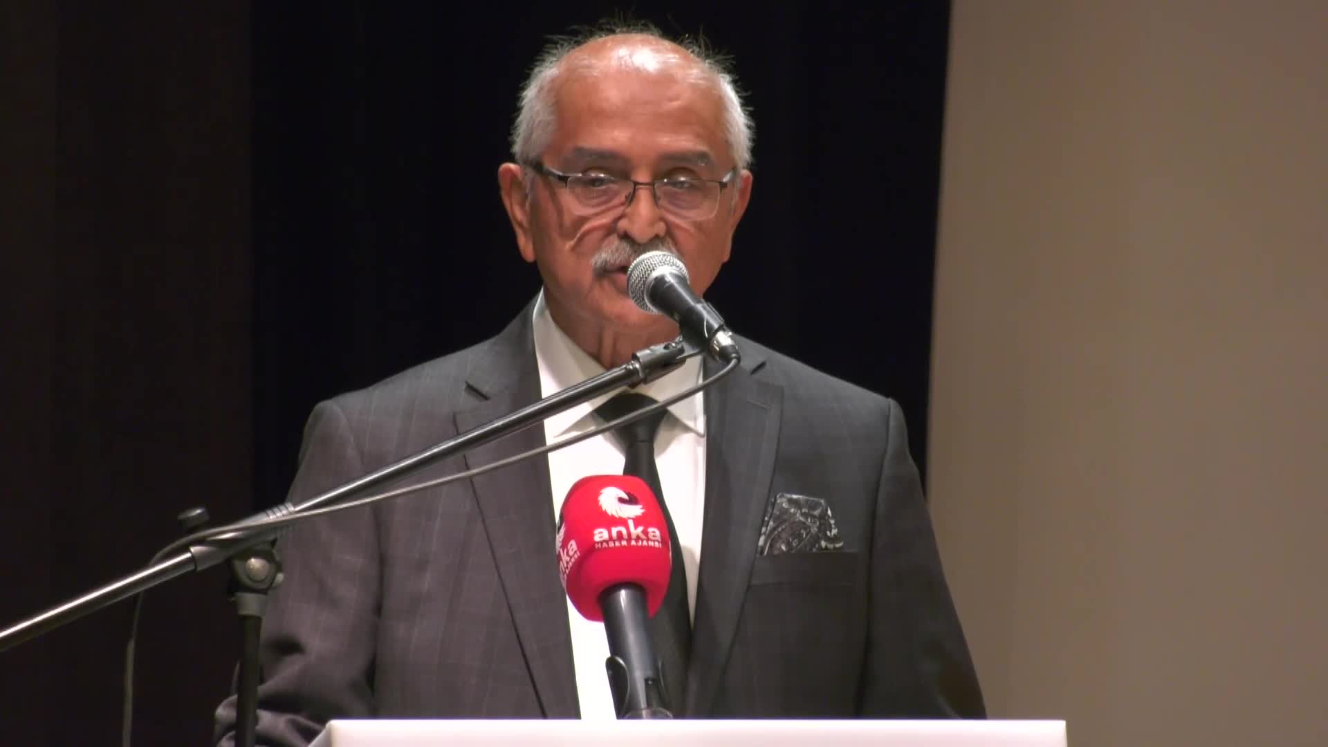 KAMER GENÇ, VEFATININ 7’NCİ YIL DÖNÜMÜNDE ANKARA’DA ANILDI