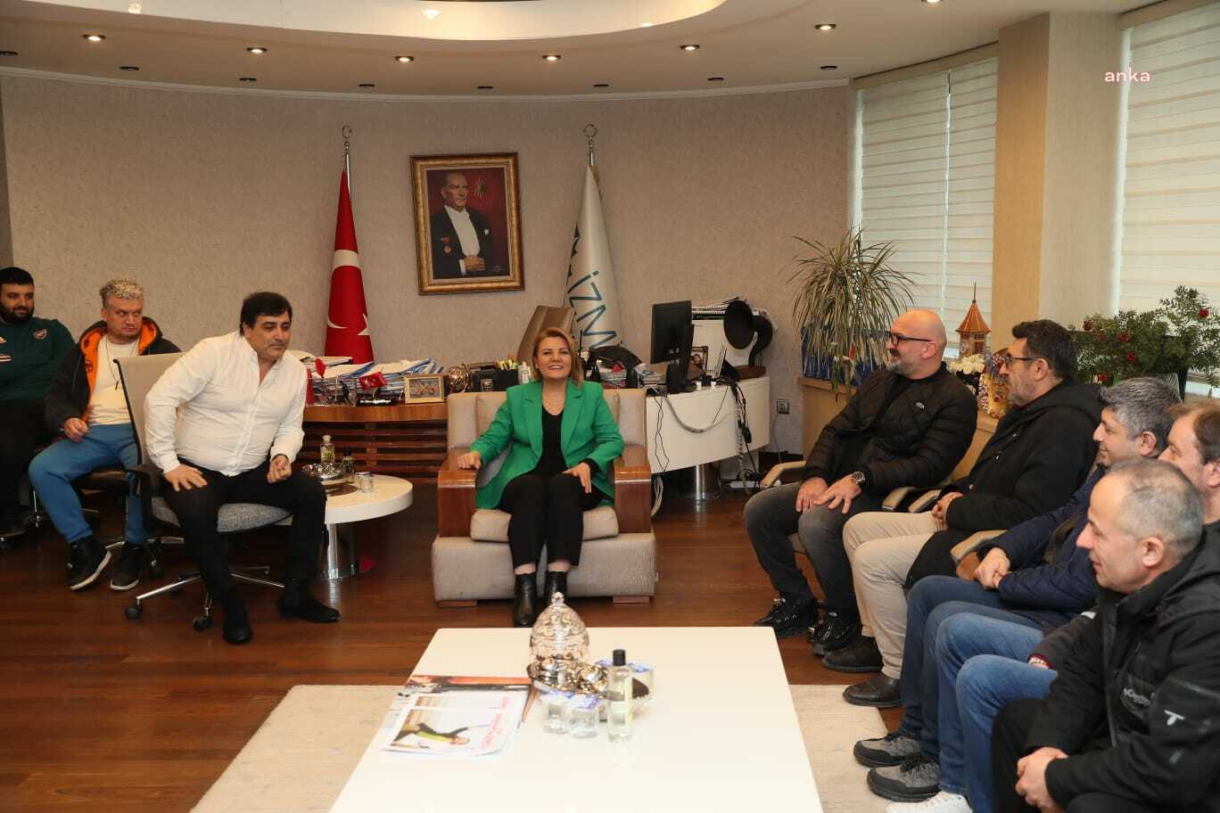 İSTİKLAL CADDESİ ESNAFINDAN İZMİT BELEDİYE BAŞKANI HÜRRİYET’E TEŞEKKÜR