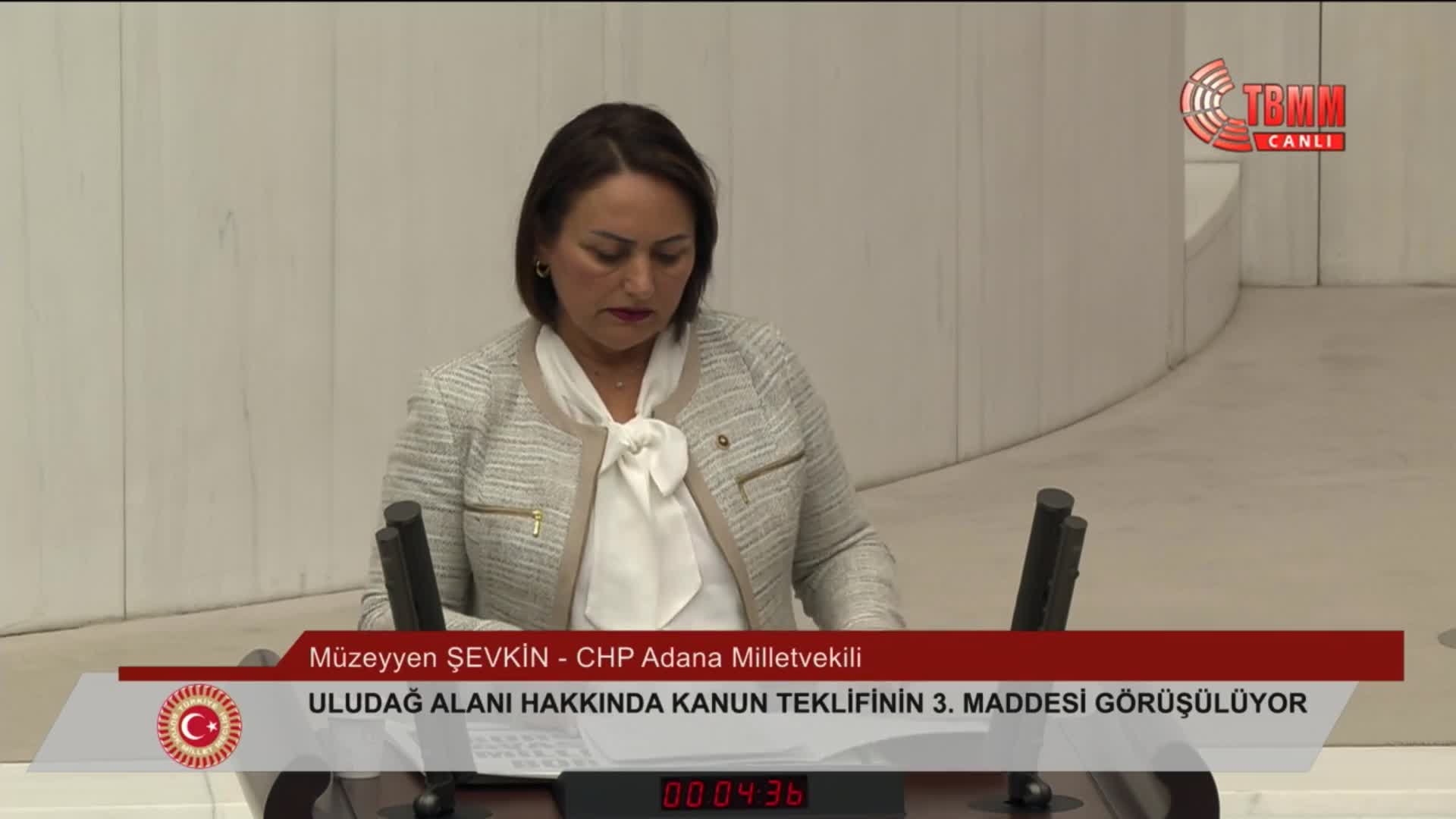 MÜZEYYEN ŞEVKİN’DEN AKP’NİN “ULUDAĞ ALAN BAŞKANLIĞI” TEKLİFİNE TEPKİ: “DERHAL BU YASAYI GERİ ÇEKİN”
