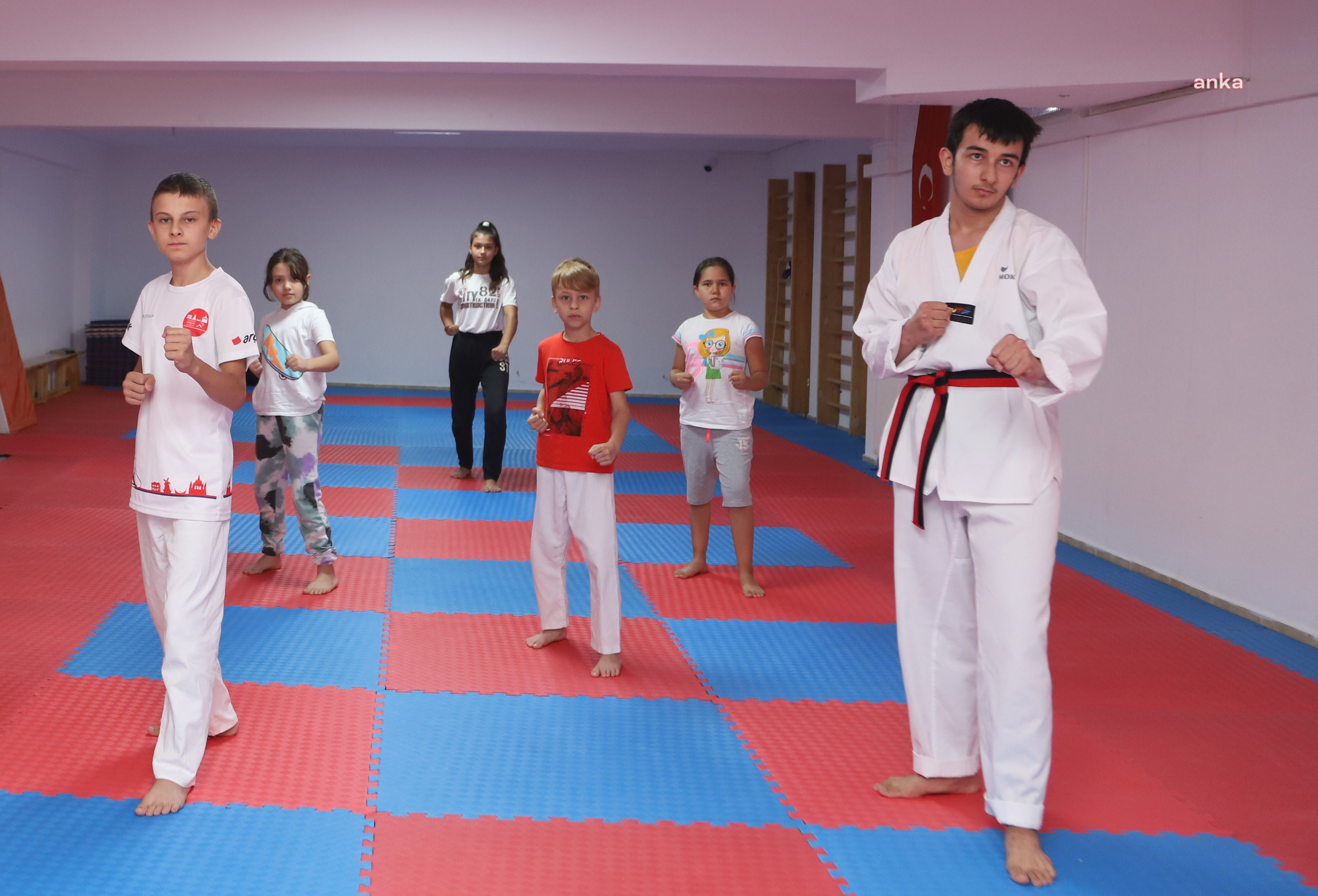ESKİŞEHİR BÜYÜKŞEHİR'İN ÇOCUKLARA YÖNELİK ÜCRETSİZ SPOR KURSLARINDA KIŞ DÖNEMİ KAYITLARI BAŞLIYOR