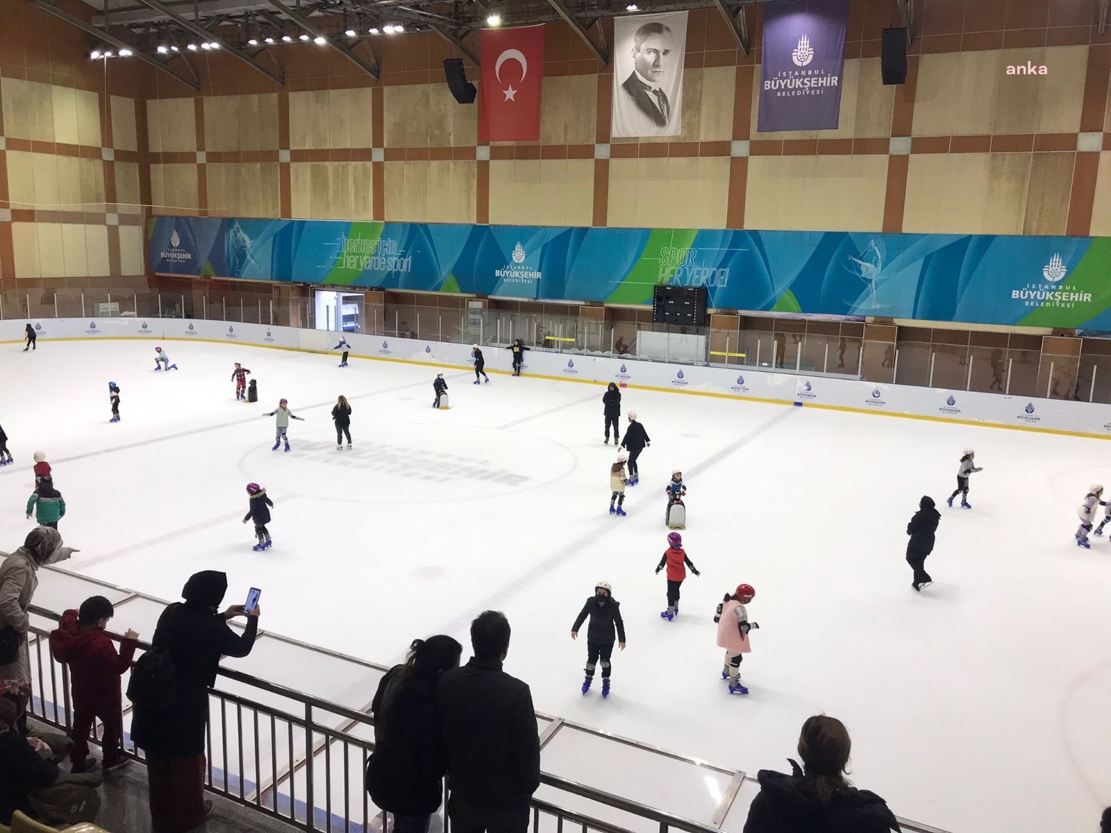 İBB, YARIYIL TATİLİNE BAŞLAYACAK ÇOCUKLARI UNUTMADI, BİR DİZİ ETKİNLİK DÜZENLEDİ