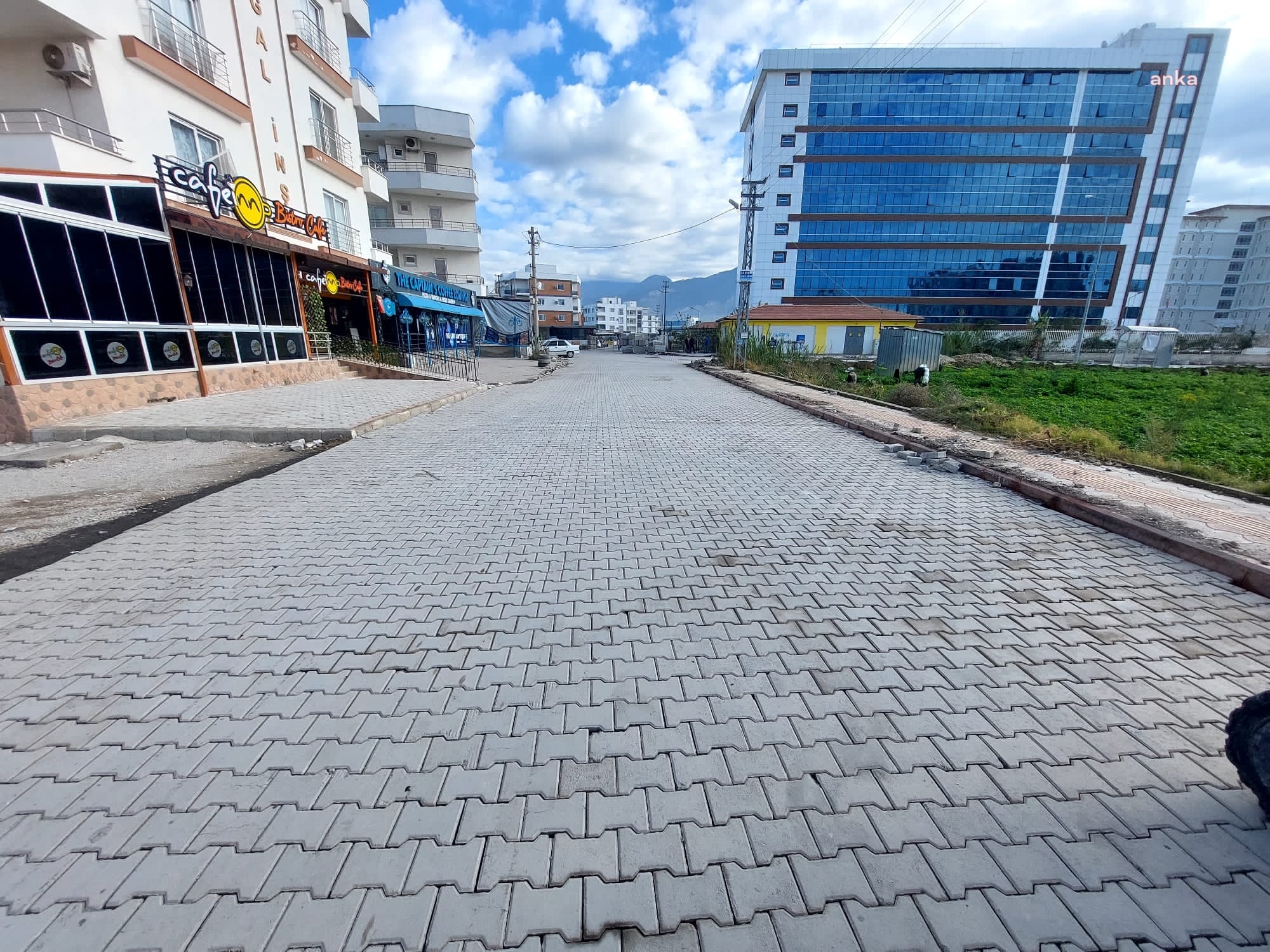 HBB EKİPLERİ, İL GENELİNDE YOL ÇALIŞMALARINA DEVAM EDİYOR