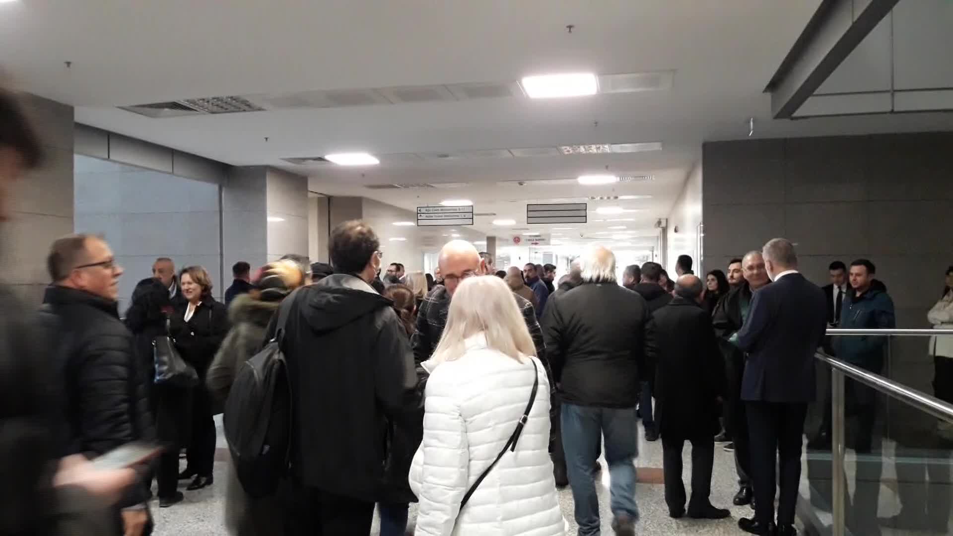 CHP İSTANBUL İL ÖRGÜTÜ YÖNETİCİLERİNİN YARGILANDIĞI 'SABIKA HOLDİNG BROŞÜRÜ' DAVASI 16 HAZİRAN'A ERTELENDİ