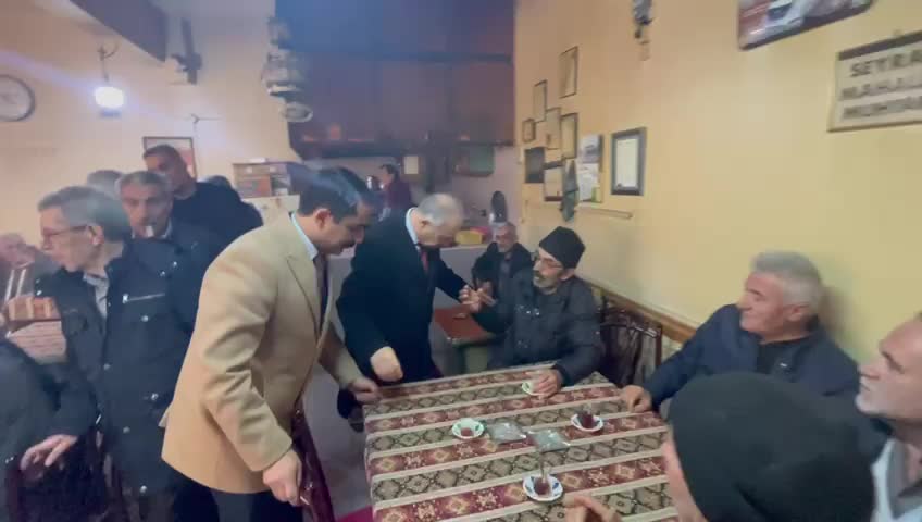 HAYMANALI BESİCİ: "BUGÜN 400 LİRA OLAN YEM, 2 BİN LİRA OLDU. BEN NASIL AYAKTA DURAYIM?"