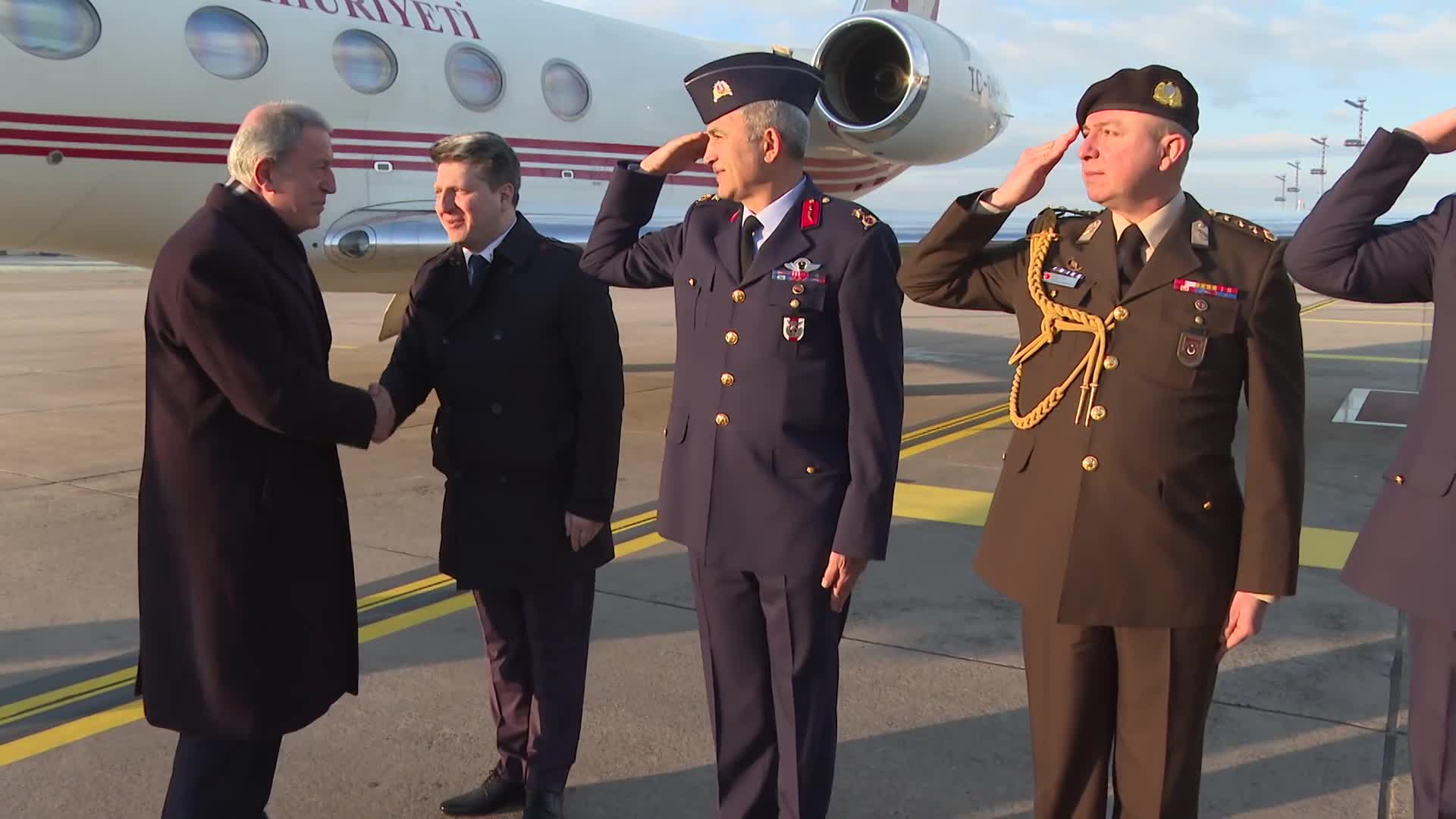 HULUSİ AKAR, UKRAYNA SAVUNMA TEMAS GRUP TOPLANTISI'NA KATILMAK ÜZERE ALMANYA'YA GİTTİ