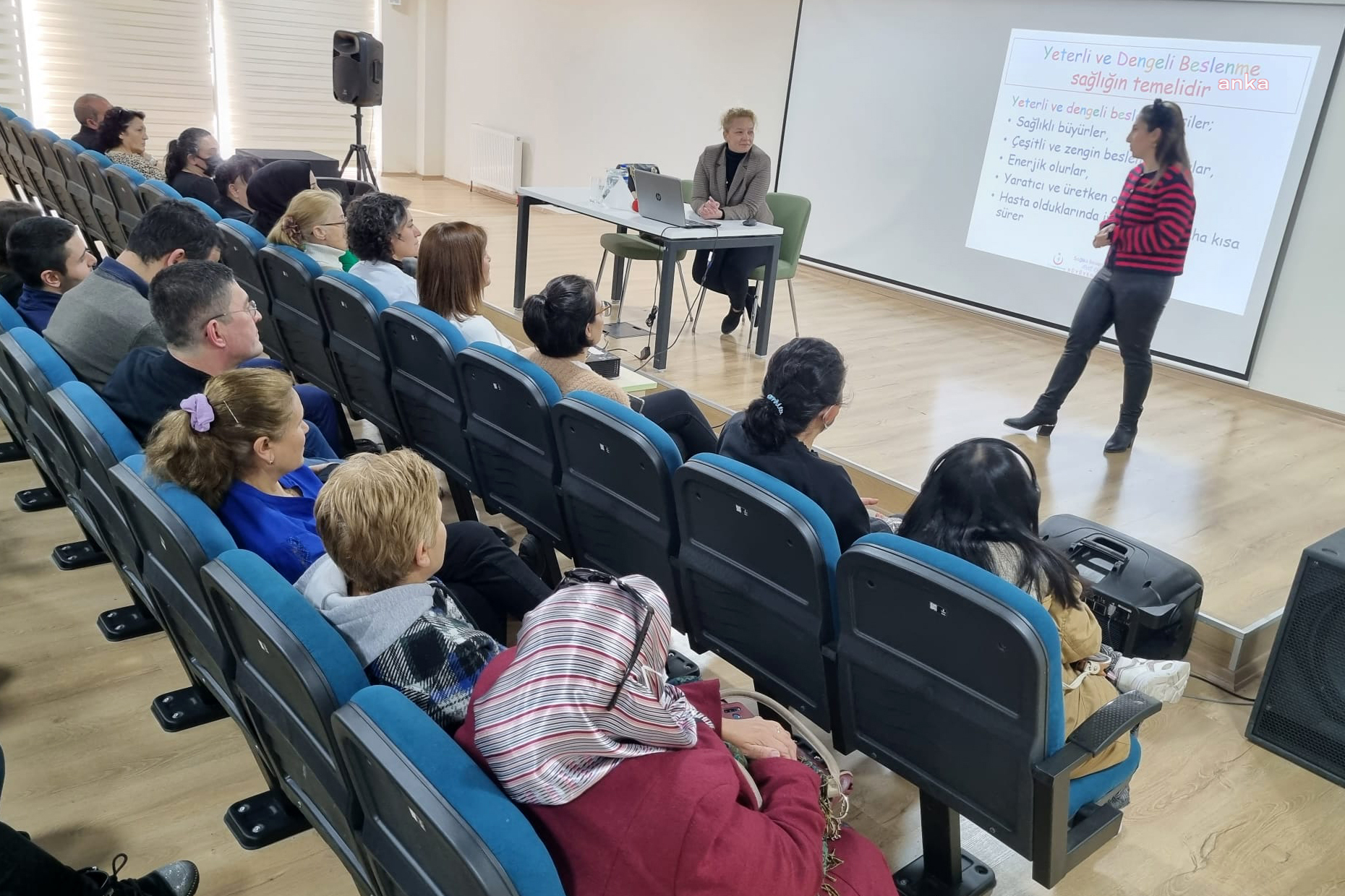 ÇANKAYA BELEDİYESİ'NDEN ENGELLİ BİREYLERE BESLENME SEMİNERİ