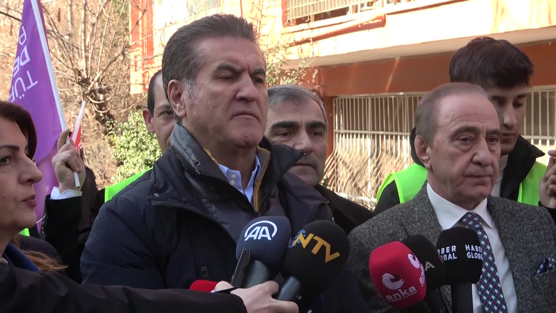 MUSTAFA SARIGÜL: İSVEÇ’TE YAPILAN BU SALDIRIYI ŞİDDETLE KINIYORUZ. SORUMLULARININ MUTLAKA HESAP VERMESİNİ TALEP EDİYORUZ