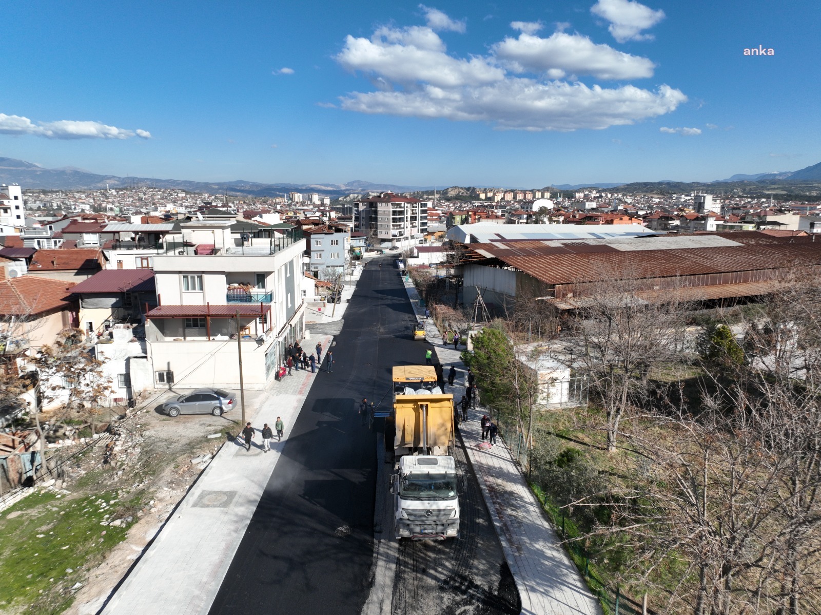 MERKEZEFENDİ BELEDİYESİ, YOL ÇALIŞMALARINA DEVAM EDİYOR
