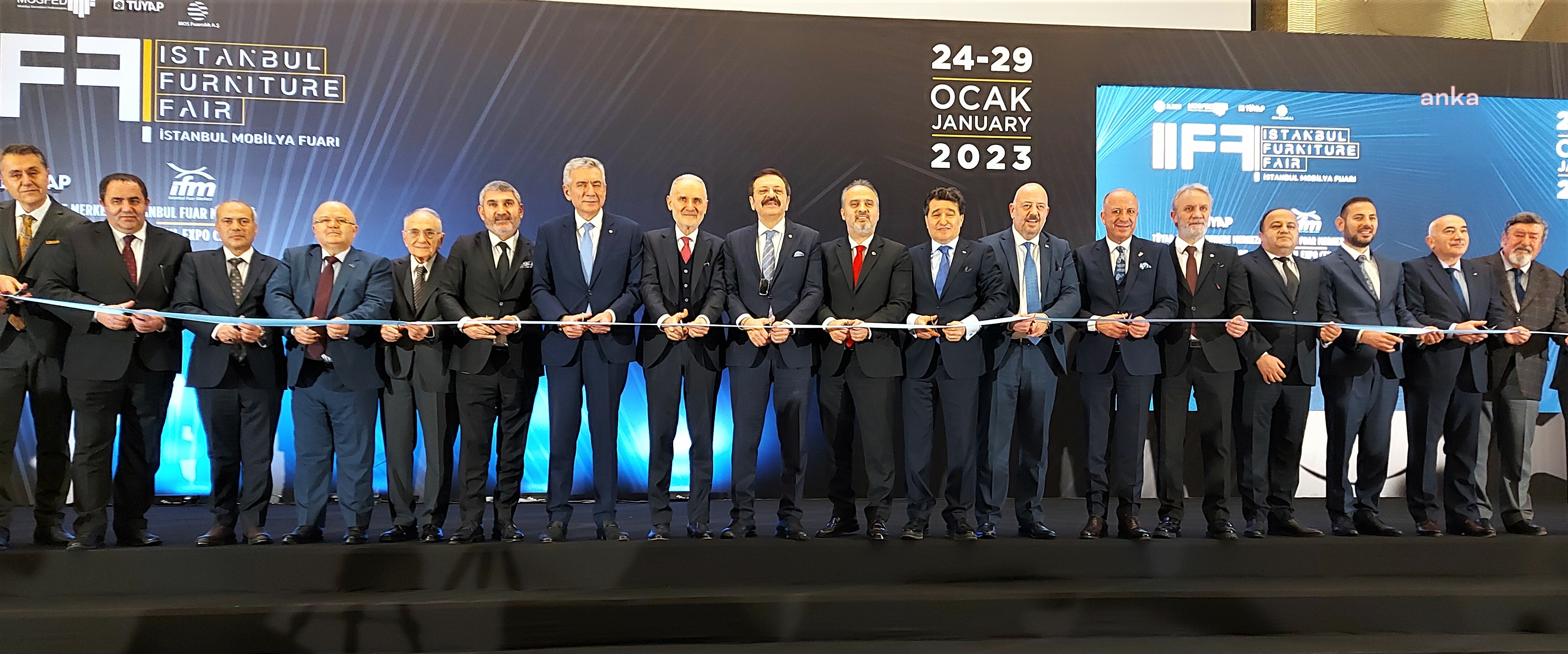 İSTANBUL MOBİLYA FUARI İKİNCİ KEZ KAPILARINI AÇTI. HİCARCIKLIOĞLU: HEDEFİMİZ DÜNYANIN İLK 5 İHRACATÇISI ARASINA GİREBİLMEK"