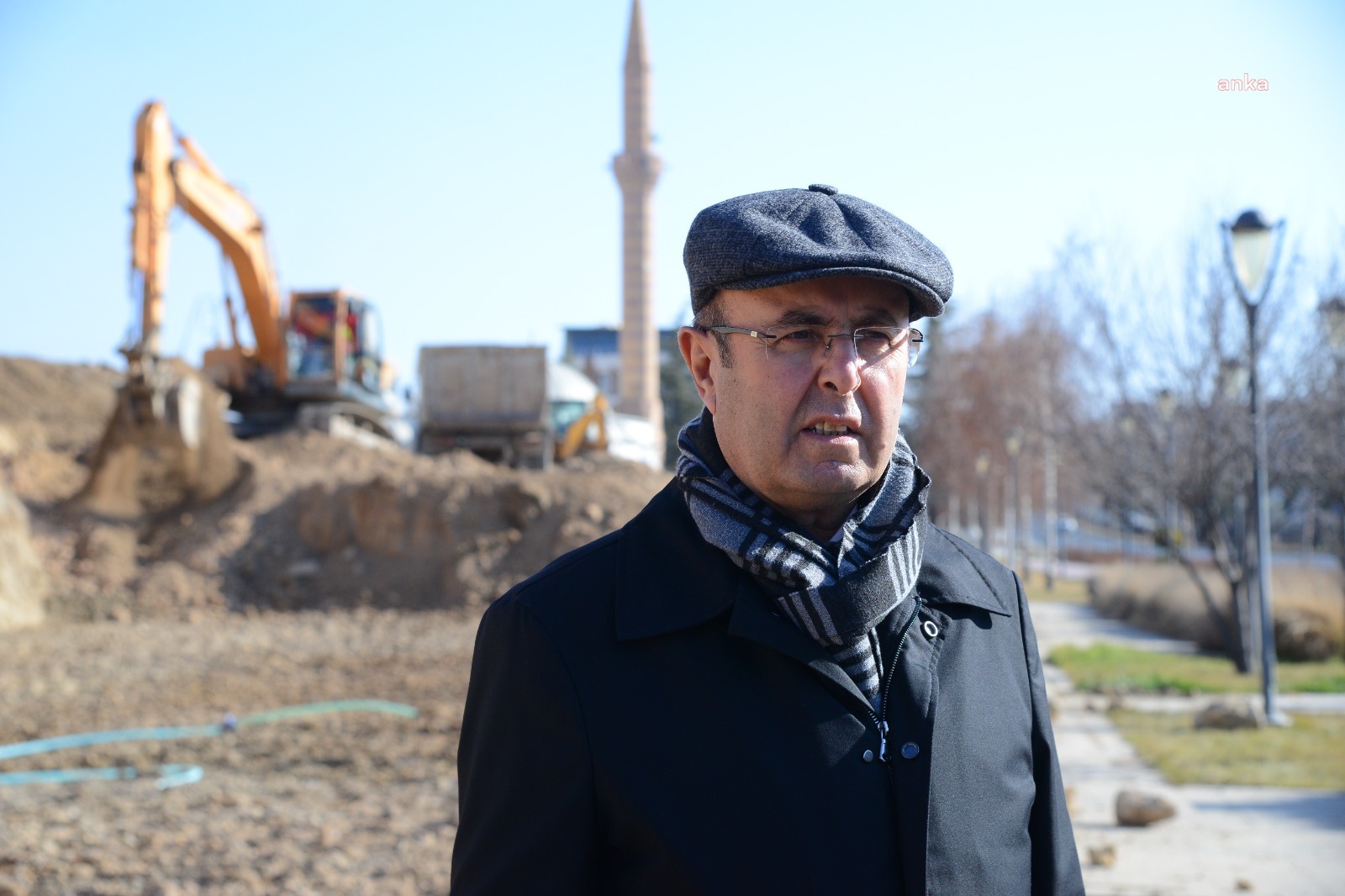 KIRŞEHİR BELEDİYE BAŞKANI EKİCİOĞLU, MEHMET ÇAVUŞ PARKI ÇALIŞMALARINI YERİNDE İNCELEDİ