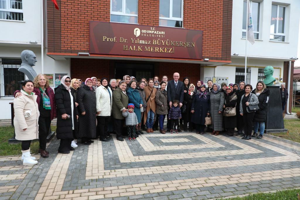 ODUNPAZARI BELEDİYE BAŞKANI KURT, ORHANGAZİLİ KADINLARLA BİR ARAYA GELDİ