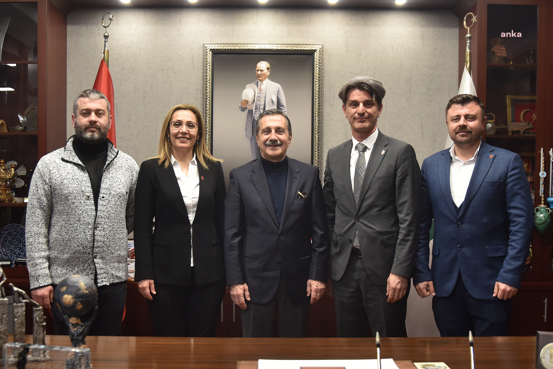 VETERİNER HEKİMLERİ ODASINDAN TEPEBAŞI BELEDİYE BAŞKANI ATAÇ’A ZİYARET