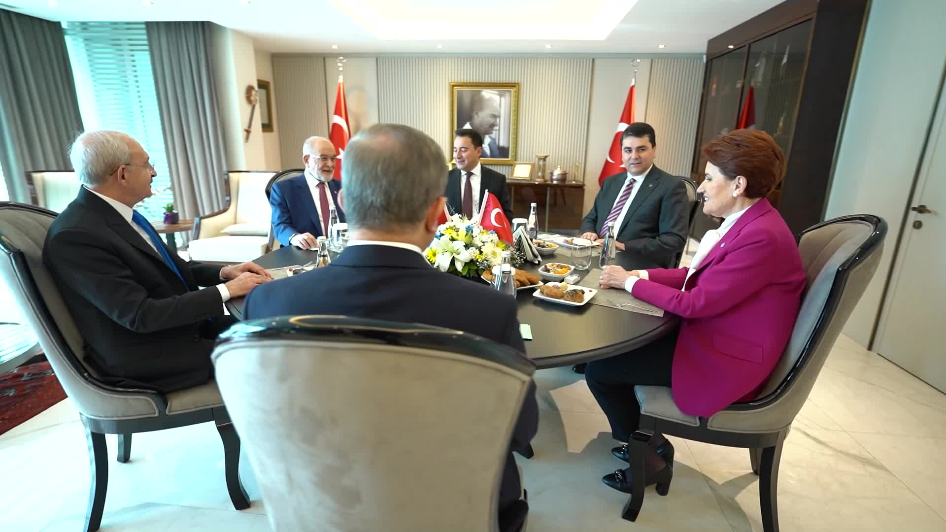 ALTILI MASA’NIN 11. TOPLANTISINDAN İLK FOTOĞRAF KARELERİ VE GÖRÜNTÜLER PAYLAŞILDI