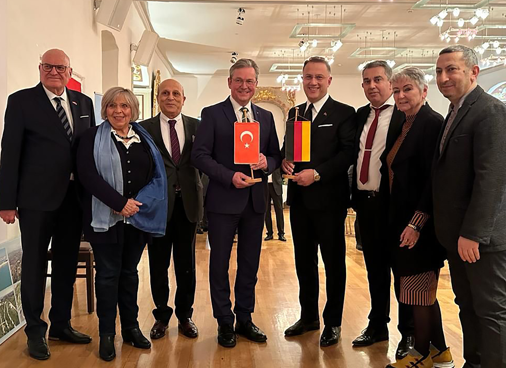 BEYLİKDÜZÜ BELEDİYE BAŞKANI ÇALIK, KARDEŞ ŞEHİR PADERBORN'U ZİYARET ETTİ