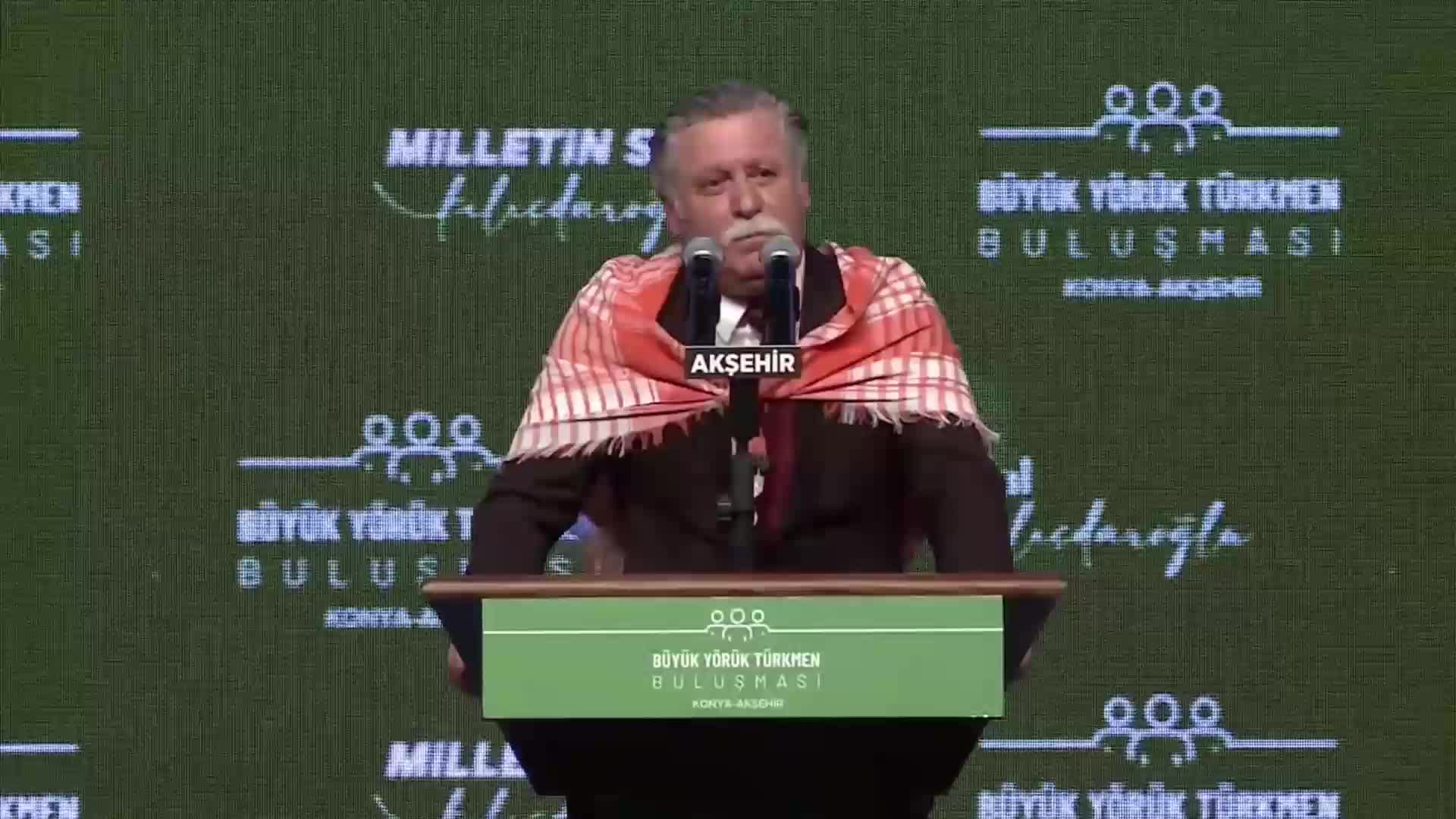 KILIÇDAROĞLU’NUN KATILDIĞI YÖRÜK TÜRKMEN BULUŞMASI’NDA KONUŞAN DÜNYA YÖRÜK TÜRKMEN BİRLİĞİ FEDERASYONU GENEL BAŞKANI MUSTAFA KUŞ: “YETER ARTIK, BU DEVRAN BÖYLE GİTMEZ; GİTMEMELİ. YÖRÜK TÜRKMENLERİN YAYI GERİLDİ”