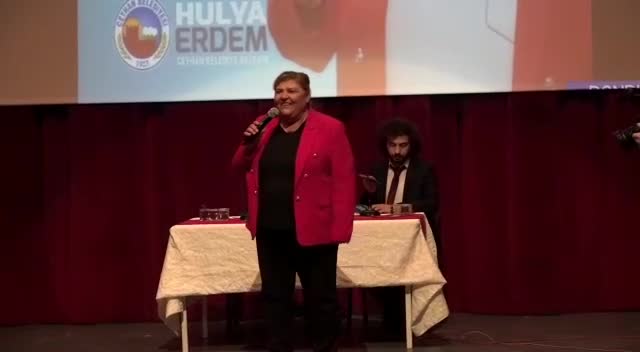 CEYHAN BELEDİYE BAŞKANI ERDEM, GENÇLERLE BİR ARAYA GELDİ