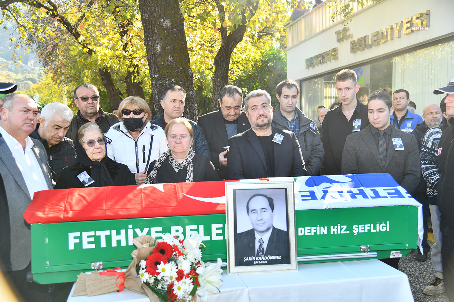 FETHİYE BELEDİYESİ'NDEN ESKİ BELEDİYE BAŞKANI ŞAKİR KANDÖNMEZ'E VEDA