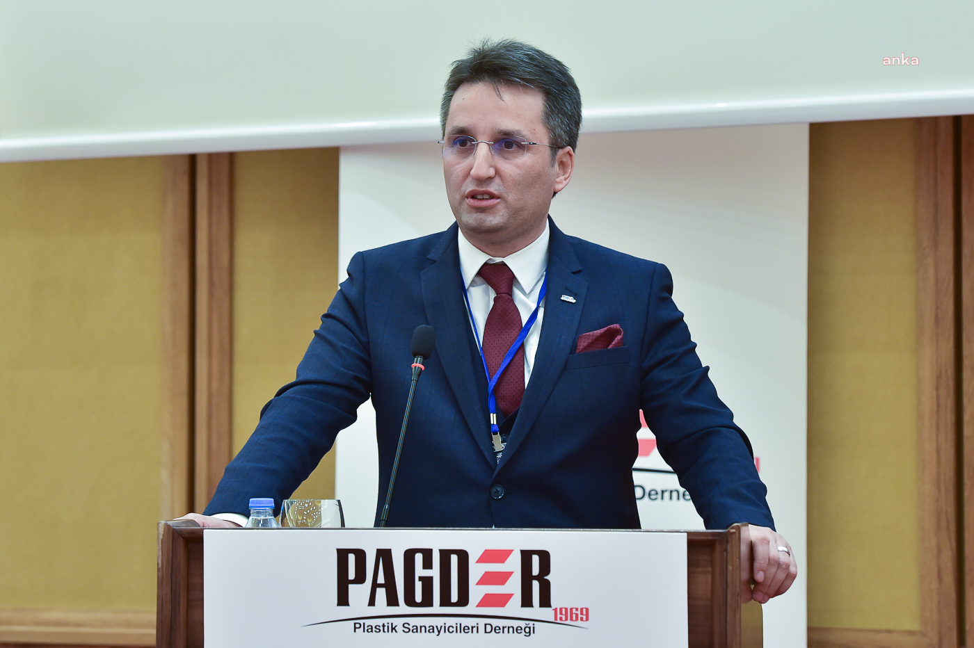 PLASTİK SANAYİCİLERİ DERNEĞİ BAŞKANI GÜLSÜN: "FİRMALAR, GERÇEKLEŞMEYEN KÂRIN VERGİSİNİ VERİYOR"