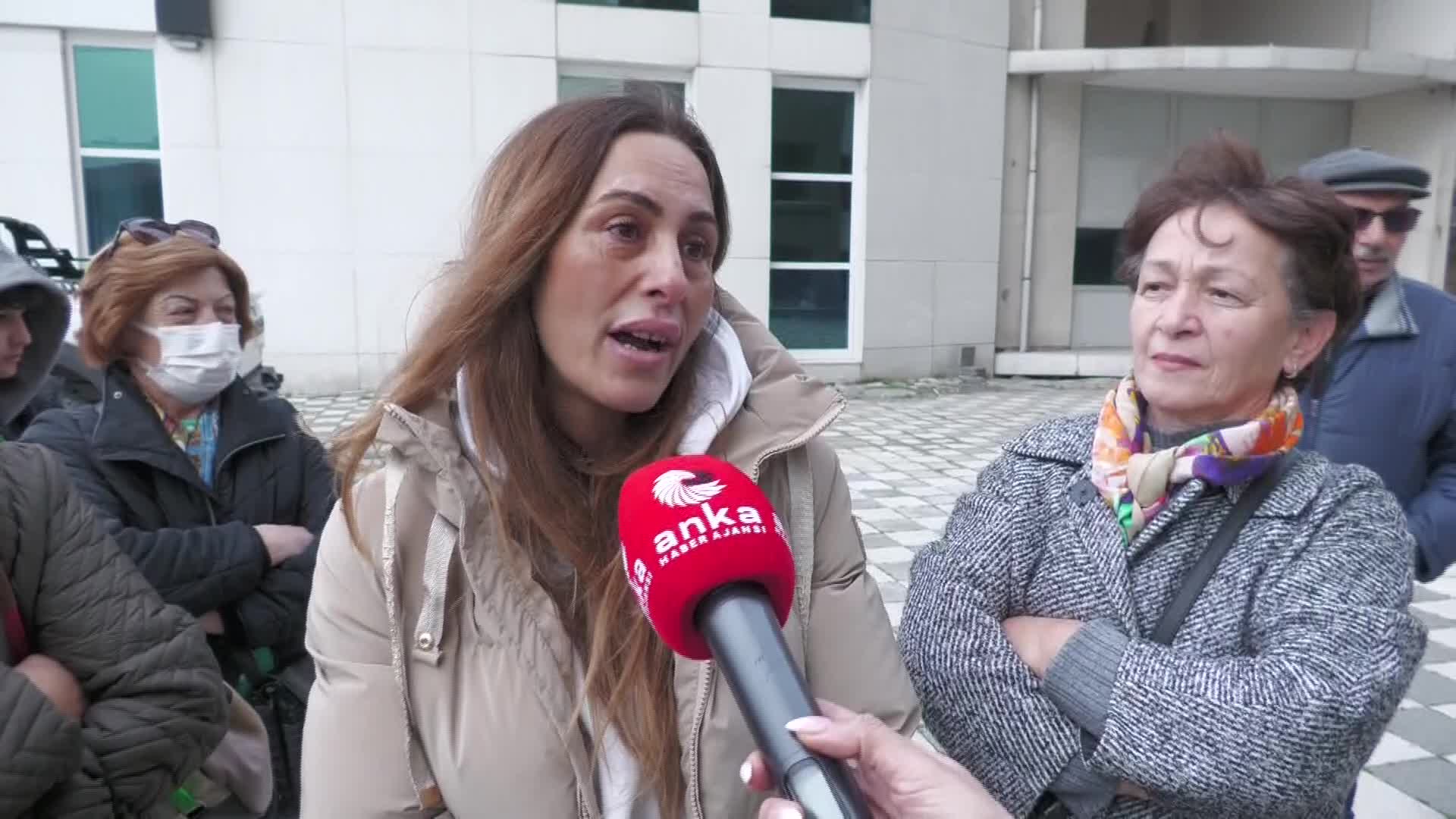 Fİ YAPI'NIN ESENYURT'TAKİ PROJESİNDE HAK SAHİPLERİ 13 YILDIR KONUTLARINI ALAMADI... MAĞDURLAR MÜTEAHHİT FİKRET İNAN'DAN ŞİKAYETÇİ: "ÇELİK KAPILAR, YANGIN KAPILARI, PENCERELER, PARA EDEBİLECEK NE VARSA HEPSİNİ SÖKÜP HURDACIYA SATTI"