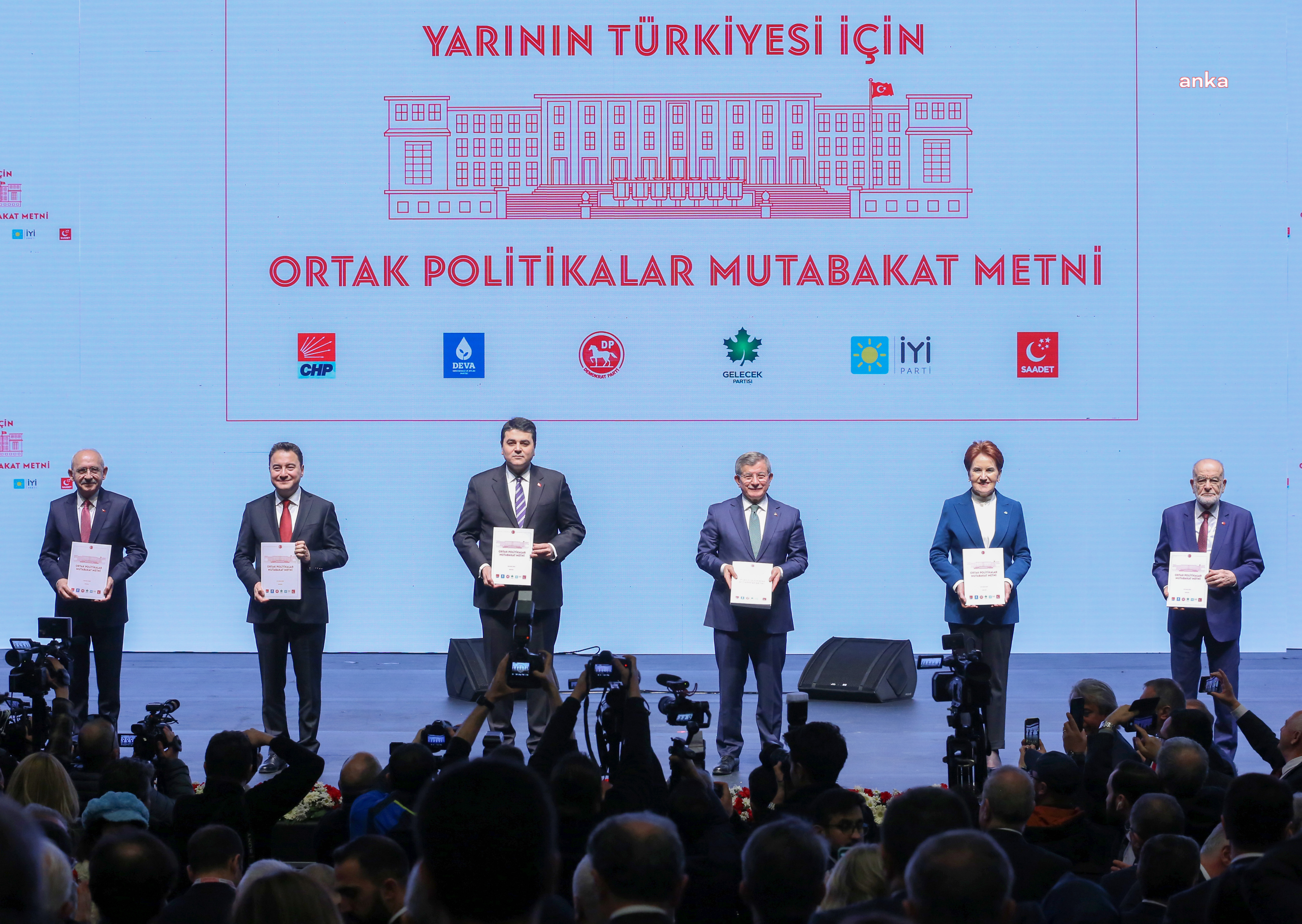 MİLLET İTTİFAKI’NIN 133 MADDELİK TARIM PROGRAMINDA BAKANLIĞIN “TARIM VE GIDA GÜVENLİĞİ BAKANLIĞI" OLARAK YAPILANDIRILMASI, MAZOTTA ÖTV'NİN KALDIRILMASI, GÜBRE VE TOHUMDA ÇİFTÇİLERE YÜZDE 50 DESTEK SÖZÜ VERİLDİ