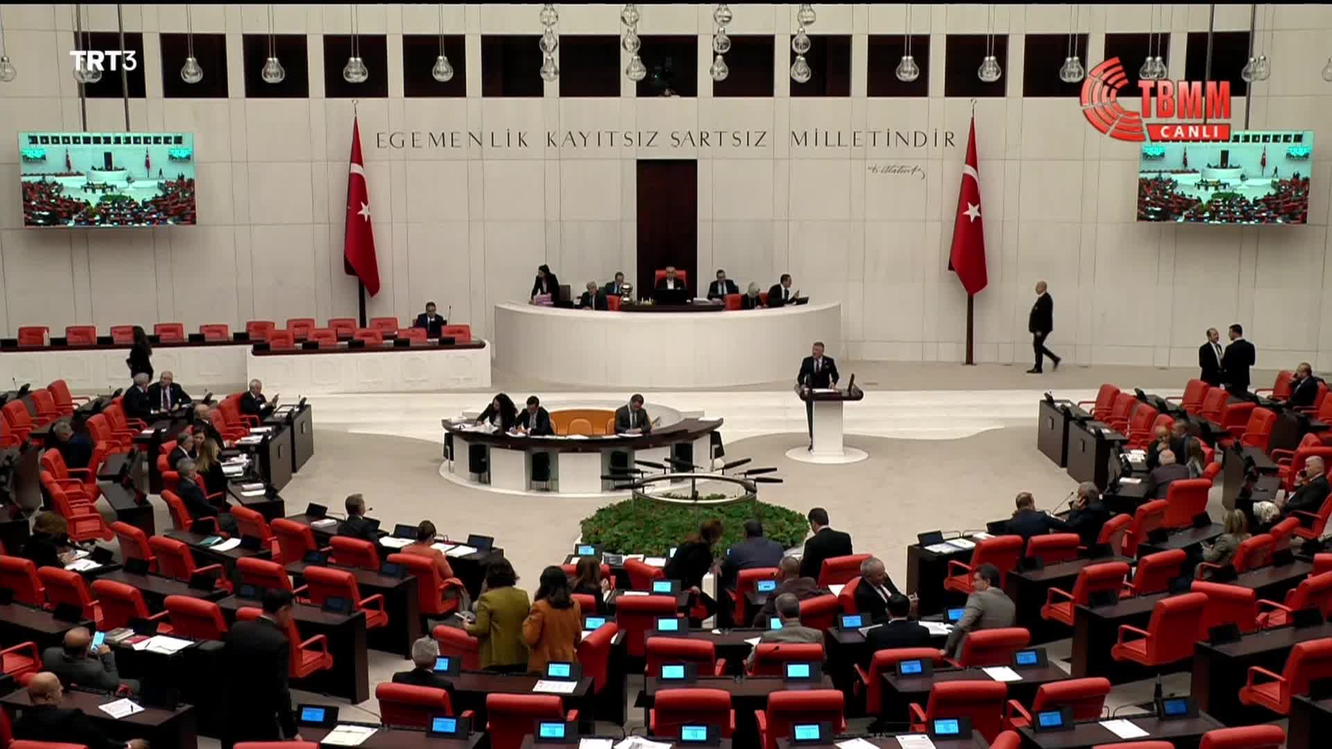 İYİ PARTİ’NİN “ÜNİVERSİTE ÖĞRENCİLERİNE VERİLEN BURSLARIN YETERSİZLİĞİ” İLE İLGİLİ ÖNERİSİ AKP VE MHP MİLLETVEKİLLERİNİN OYLARIYLA REDDEDİLDİ