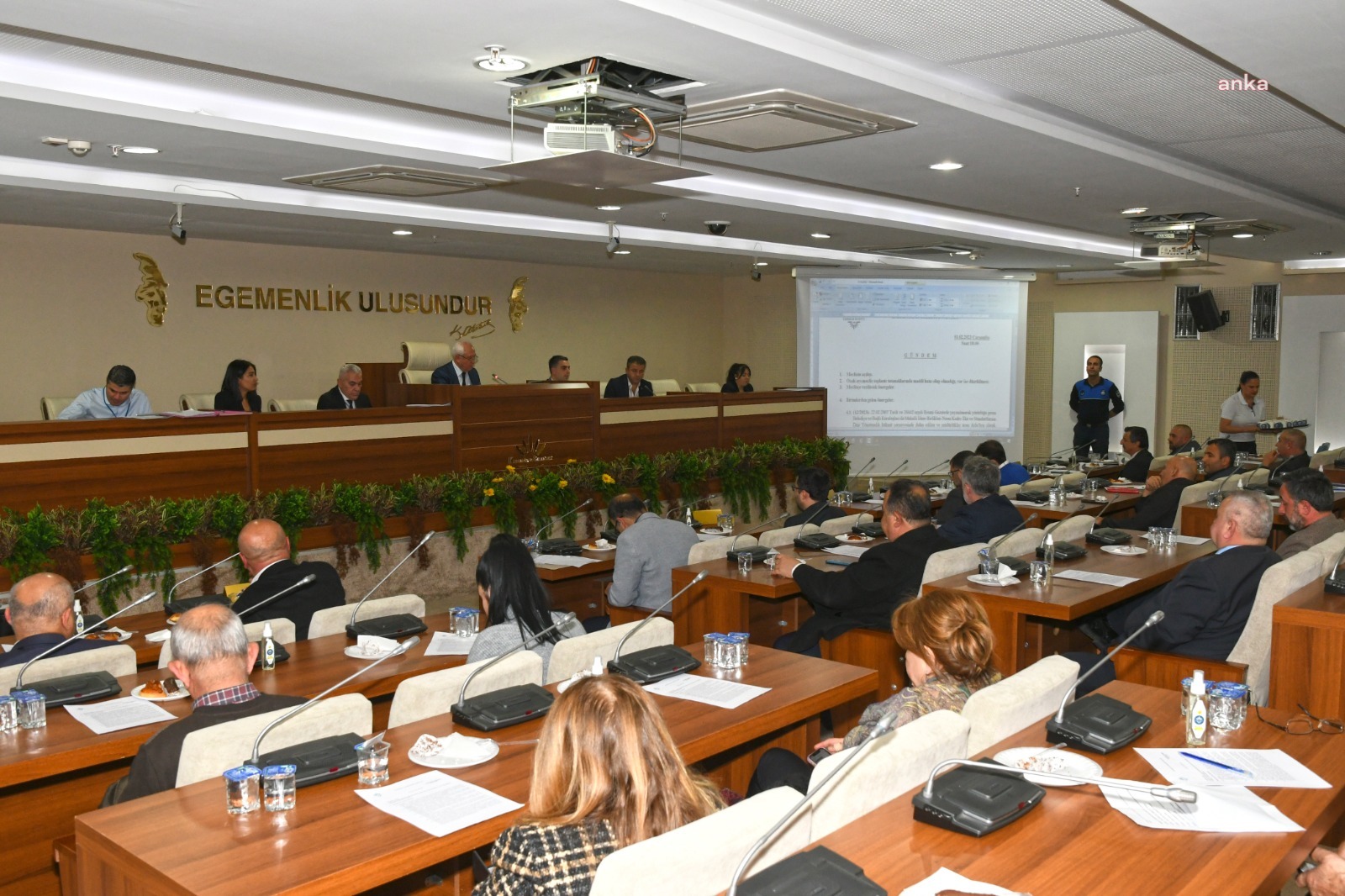 KARABAĞLAR BELEDİYESİ MECLİS TOPLANTISI YAPILDI