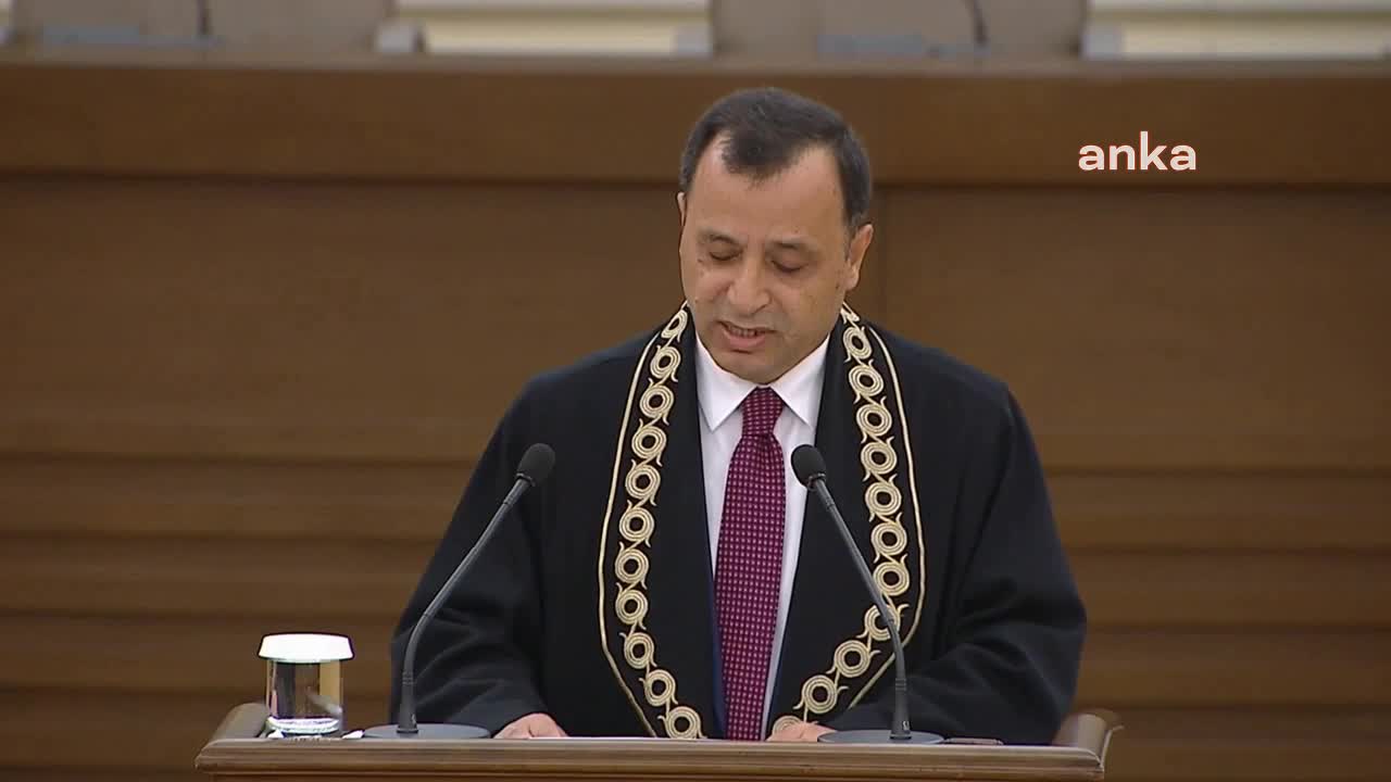 ZÜHTÜ ARSLAN, ÜÇÜNCÜ KEZ ANAYASA MAHKEMESİ BAŞKANI SEÇİLDİ