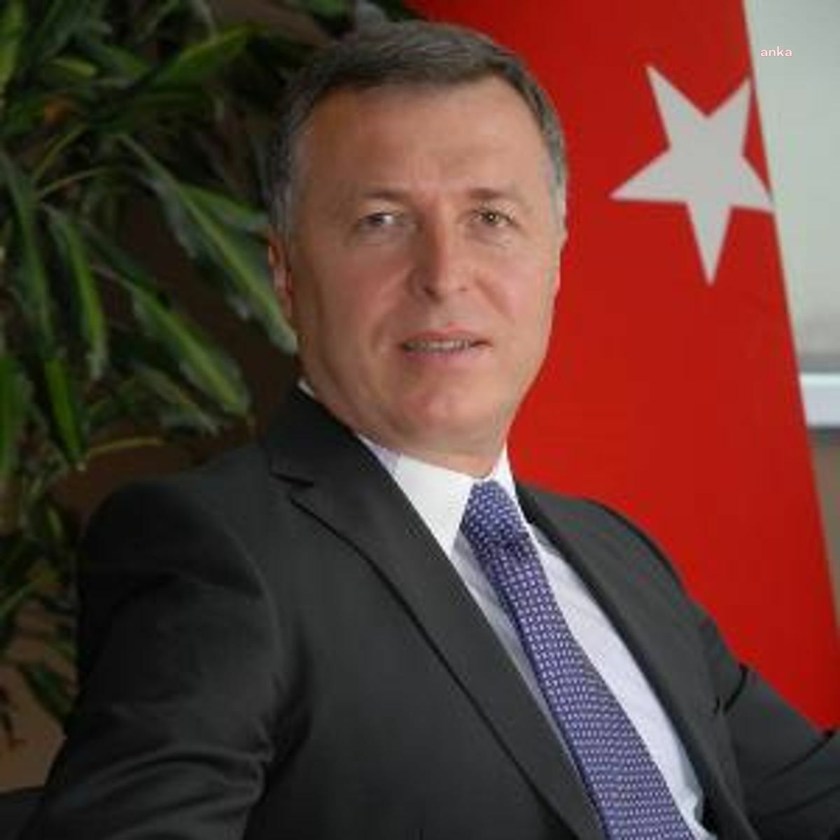 Fİ YAPI YÖNETİM KURULU BAŞKANI İNAN, 13 YILDIR BİTMEYEN DAİRELERİN KAPI, PENCERE VE KALORİFER BORULARINI SÖKÜP HURDACIYA SATTIĞINI KABUL ETTİ