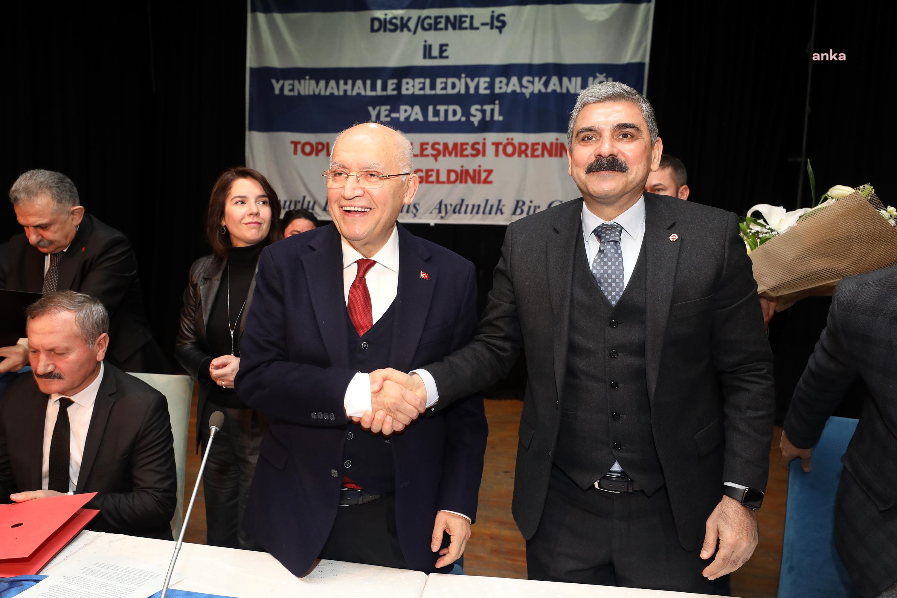 YENİMAHALLE BELEDİYESİ’NDEN İŞÇİNİN YÜZÜNÜ GÜLDÜREN SÖZLEŞME