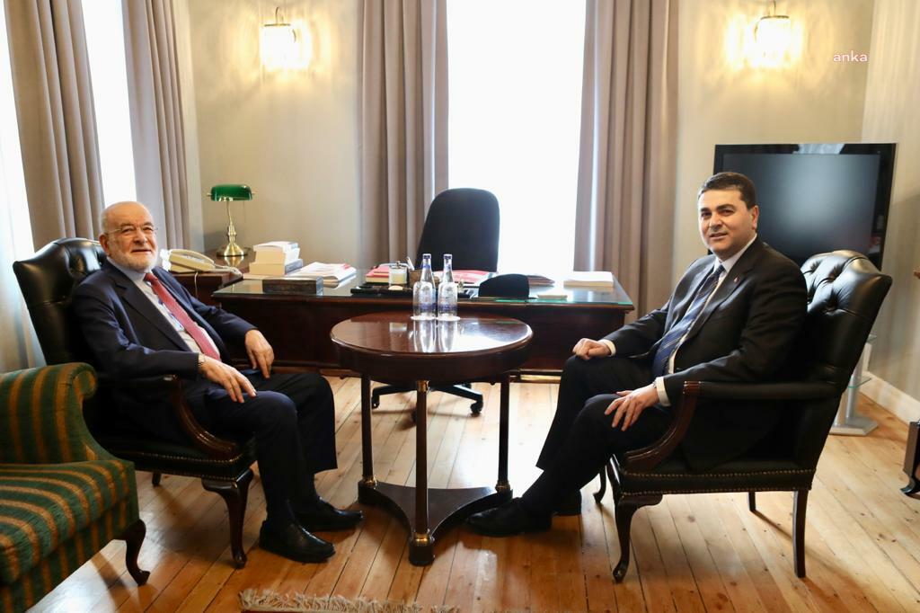 KARAMOLLAOĞLU, UYSAL İLE BİR ARAYA GELDİ