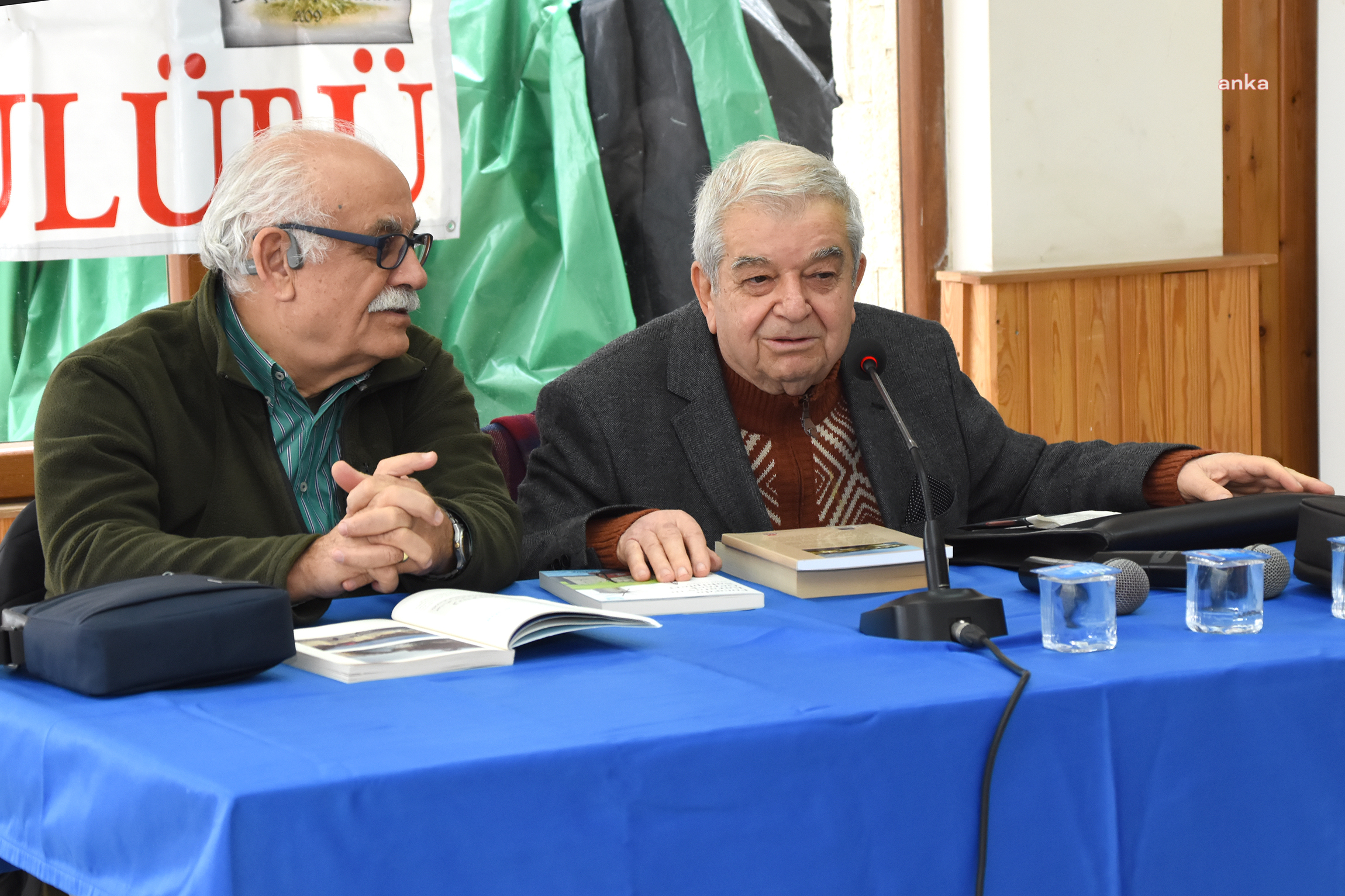 ‘‘FOÇA’DA KARATAŞ’IN GERÇEK SAHİPLERİ’’ KİTABI TANITILDI