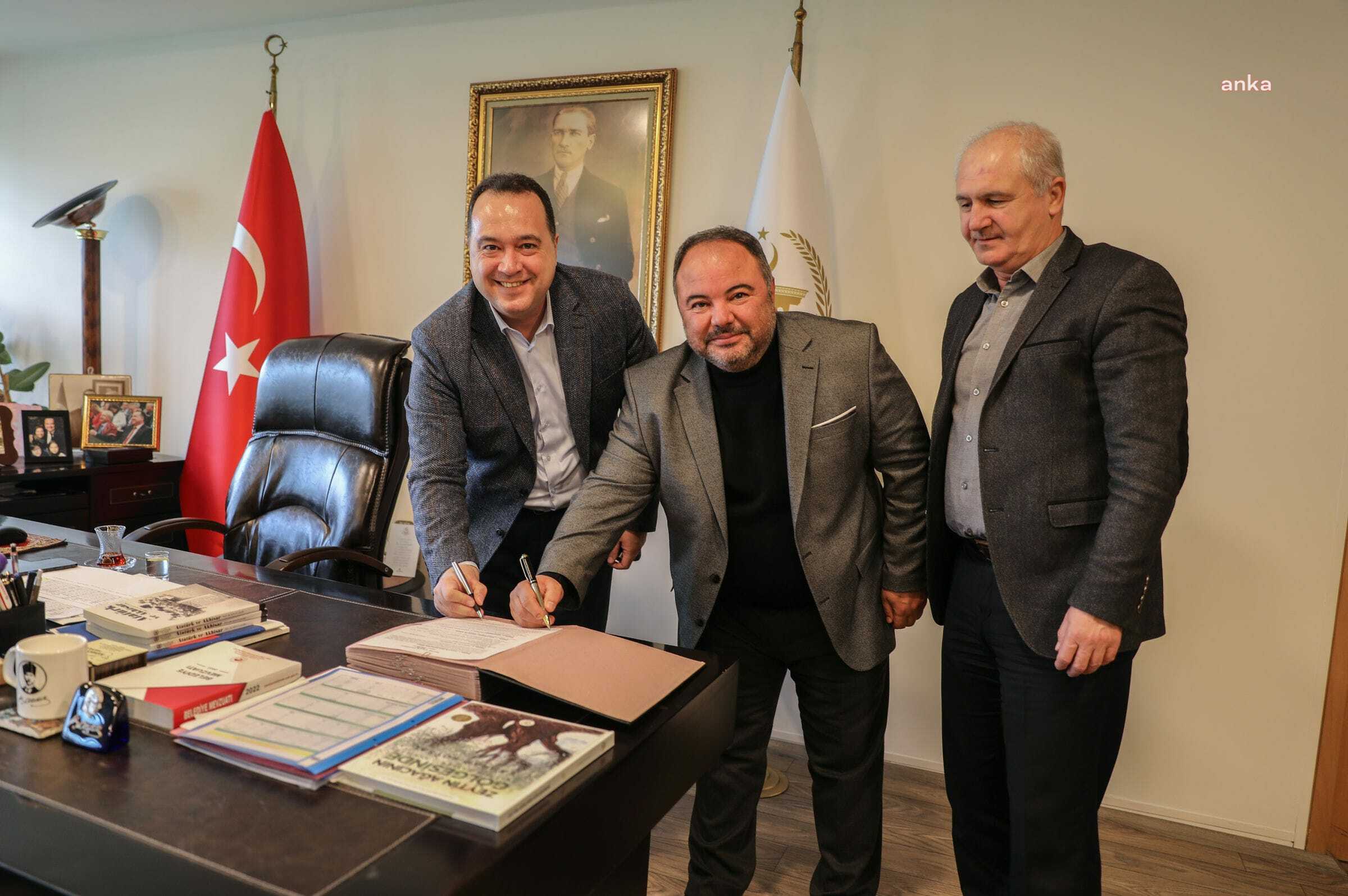 AKHİSAR BELEDİYESİ'NDE EN DÜŞÜK İŞÇİ MAAŞI 11 BİN 300 TL OLDU