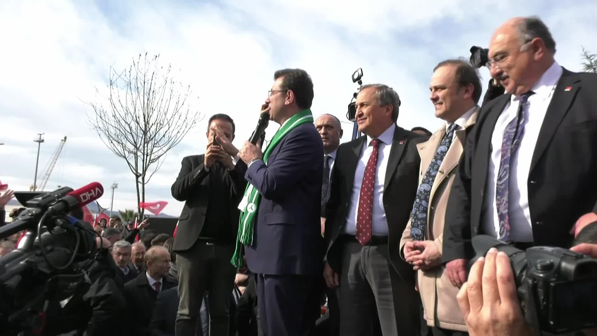 İMAMOĞLU: “NEYMİŞ? ATI ALAN ÜSKÜDAR’I GEÇMİŞ… YA AT DA BİZİM ÜSKÜDAR DA BİZİM ARTIK”