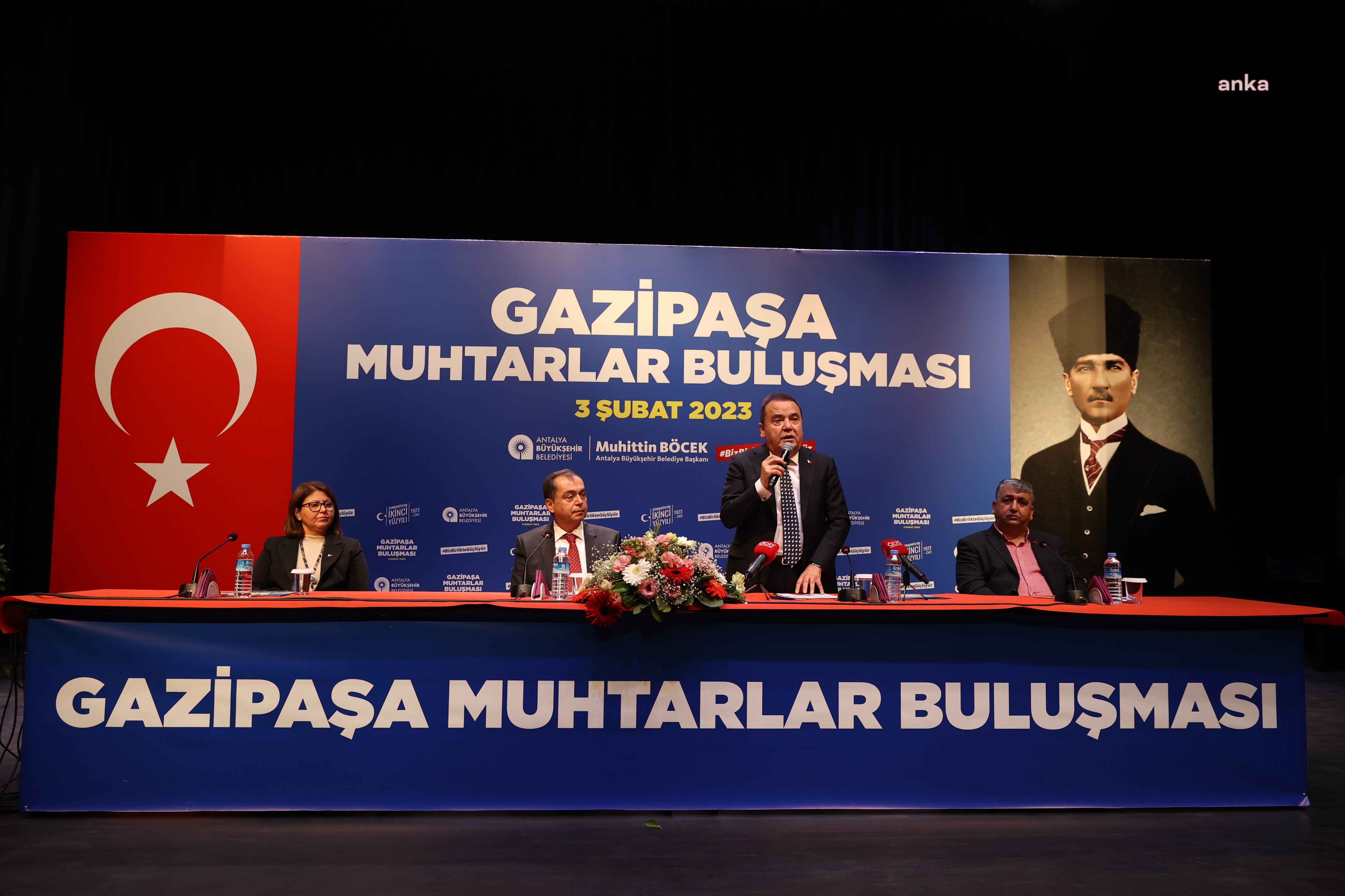 MUHİTTİN BÖCEK, GAZİPAŞALI MUHTARLARLA BULUŞTU