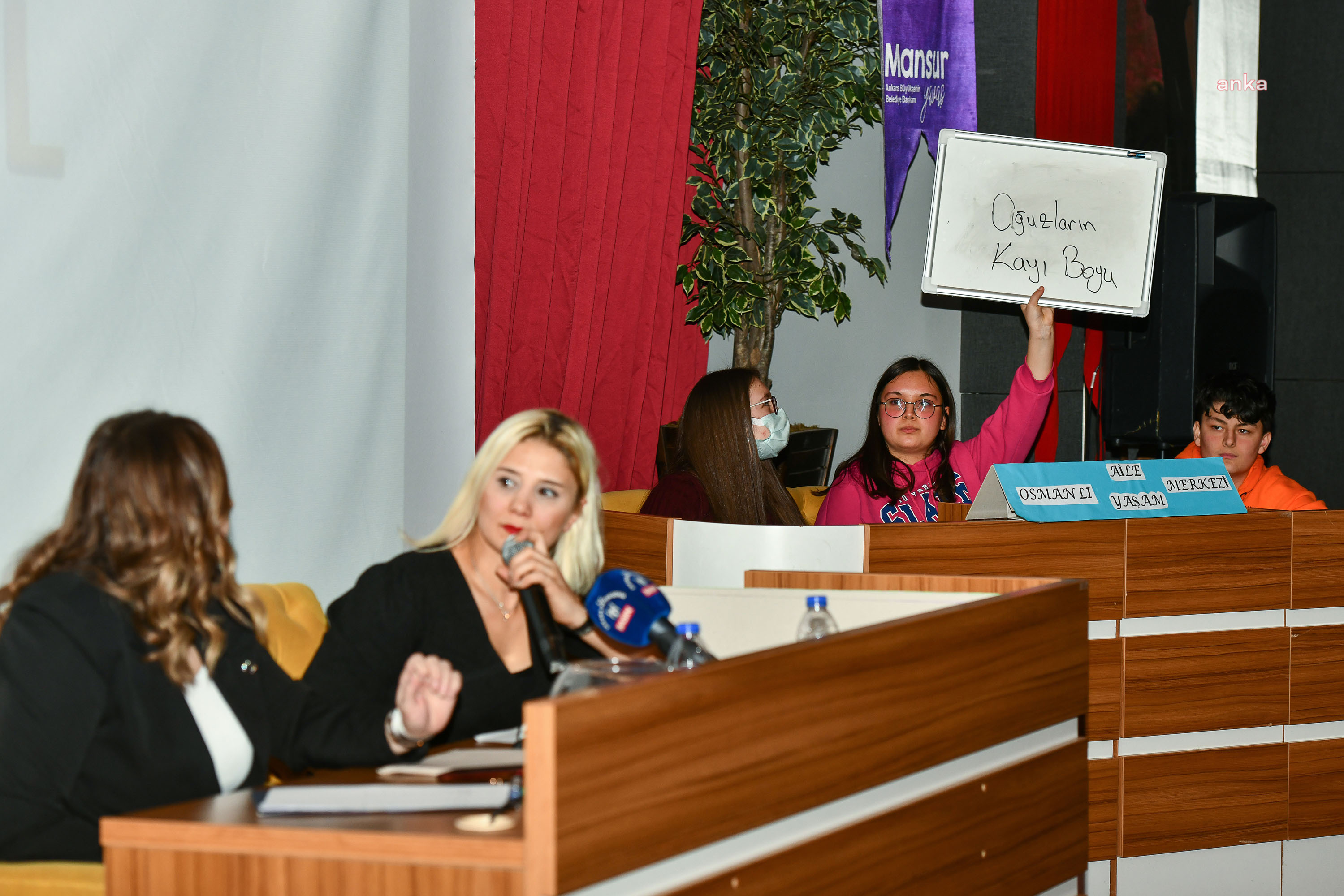 ANKARA BÜYÜKŞEHİR, 'ÖDÜLLÜ BİLGİ YARIŞMASI'YLA BAŞKENTLİ GENÇLERİ BİR ARAYA GETİRDİ