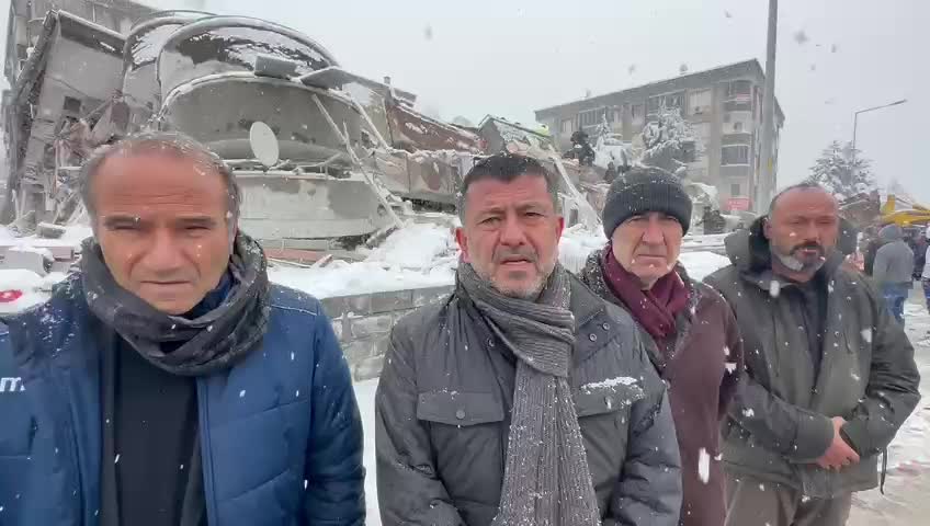 7,4 BÜYÜKLÜĞÜNDEKİ DEPREM 10 İLİ VURDU... VELİ AĞBABA: “MALATYA, TARİHİN EN FELAKET GÜNLERİNDEN BİRİNİ YAŞIYOR”