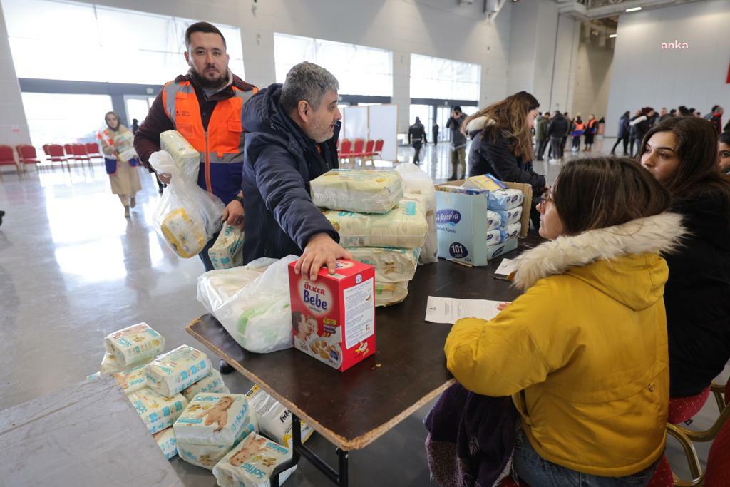 7,7 BÜYÜKLÜĞÜNDEKİ DEPREM 10 İLİ VURDU… İBB, AFET YARDIM KAMPANYASI BAŞLATTI