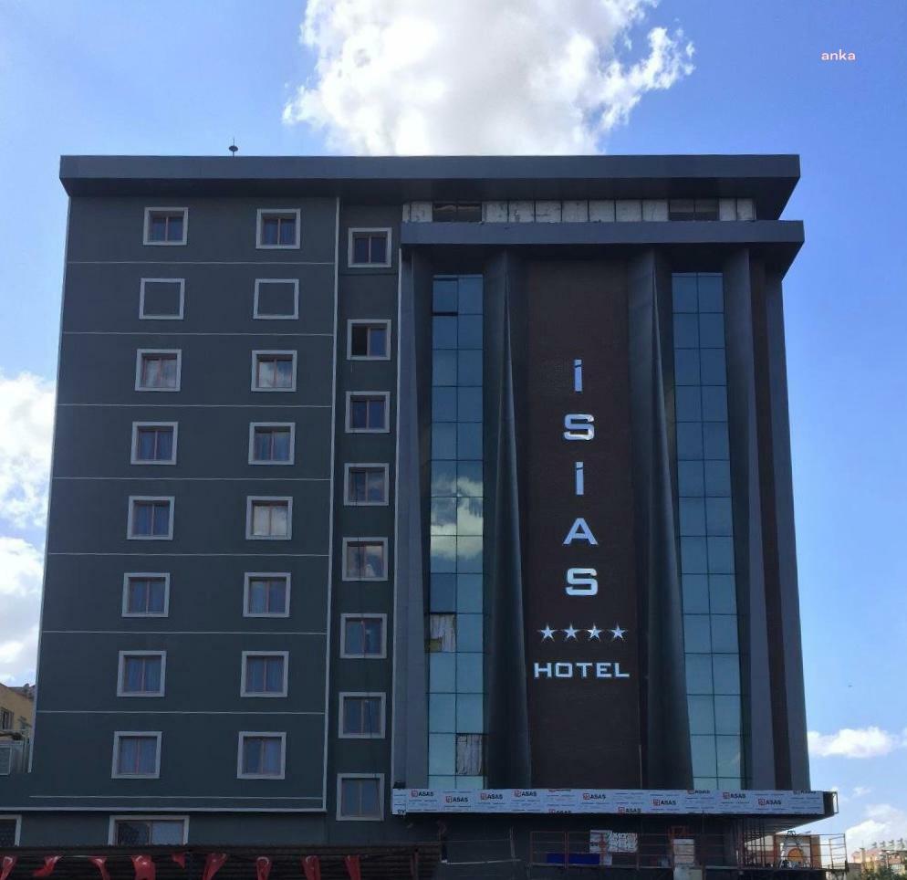 7.4 BÜYÜKLÜĞÜNDE DEPREM 10 İLİ VURDU… İSİAS OTEL’DE ENKAZ ALTINDA KALAN 12 KİŞİ KURTARILDI