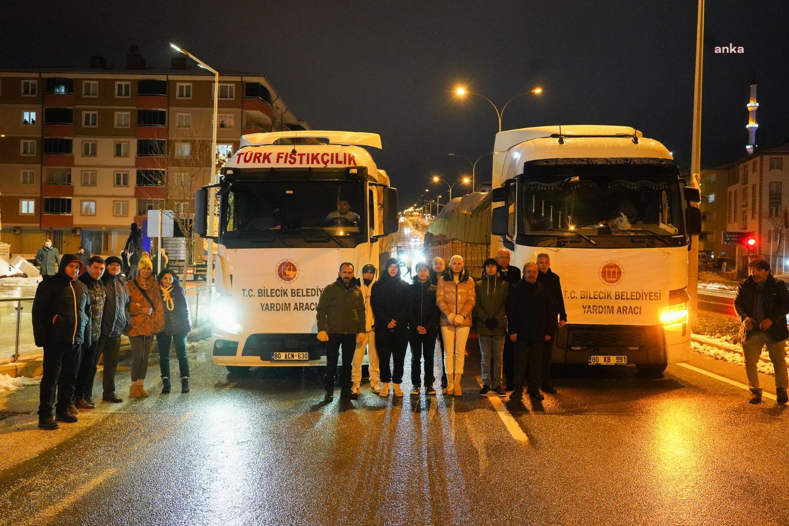 HAZIRLANAN 3 TIR YARDIM MALZEMESİ, BİLECİK'TEN DEPREM BÖLGESİNE GÖNDERİLDİ