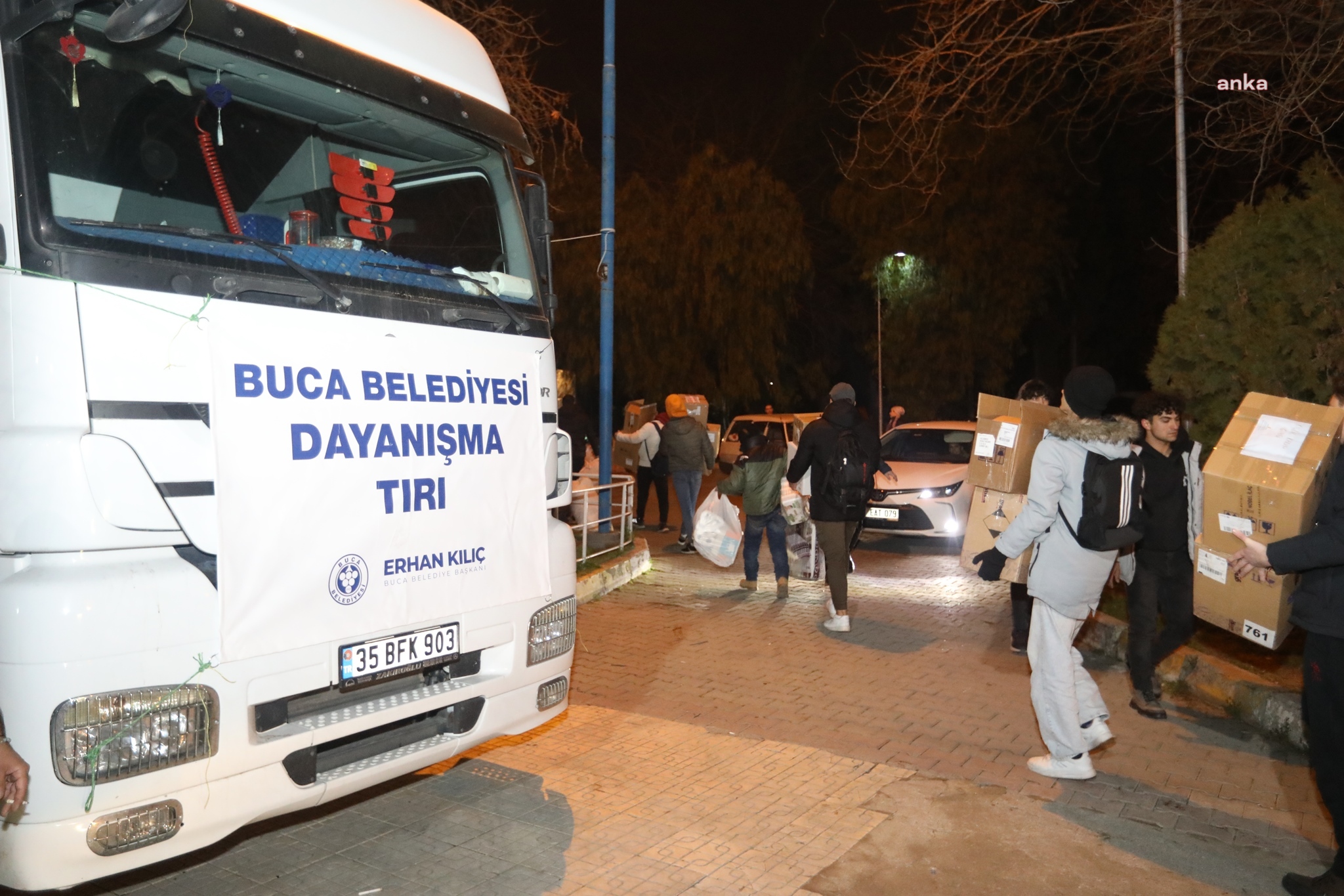 BUCA’DAN 5 TIR YARDIM DAHA DEPREM BÖLGESİNE GÖNDERİLDİ