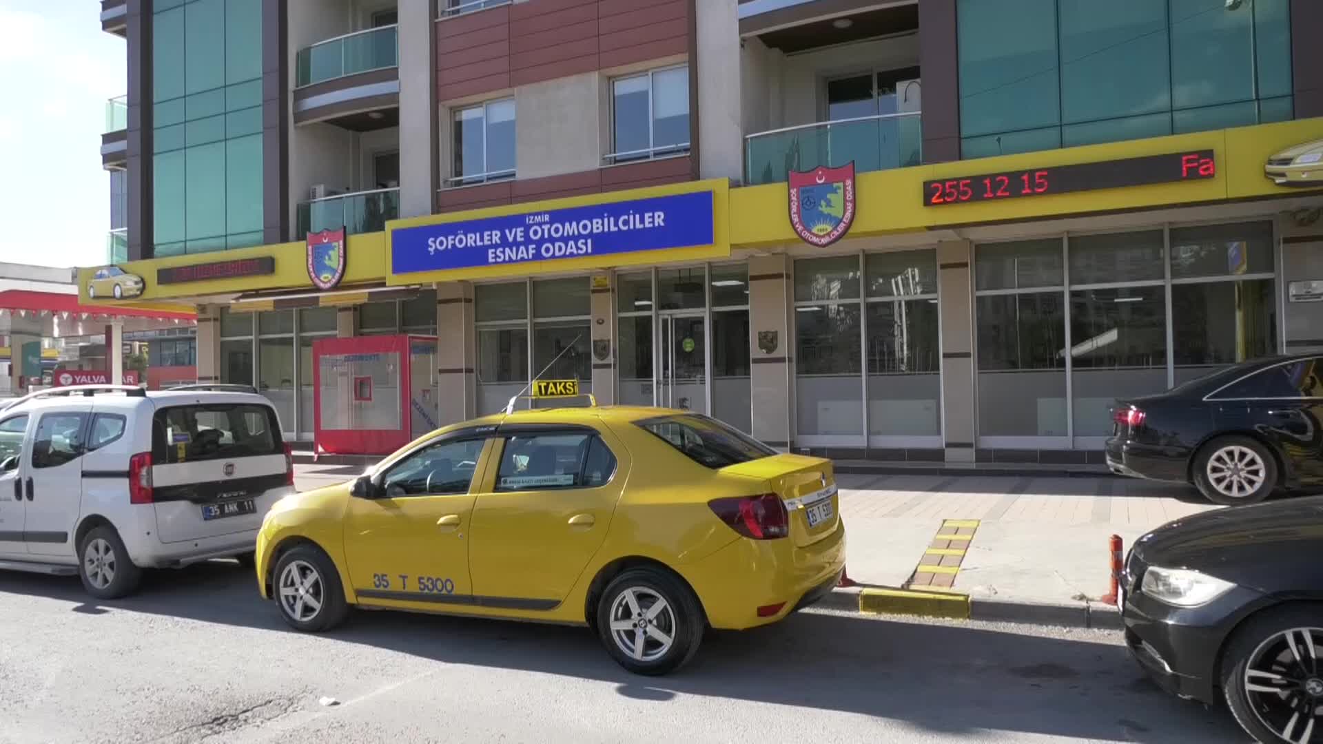 İZMİRLİ TAKSİCİLERDEN DEPREM BÖLGESİNE DESTEK