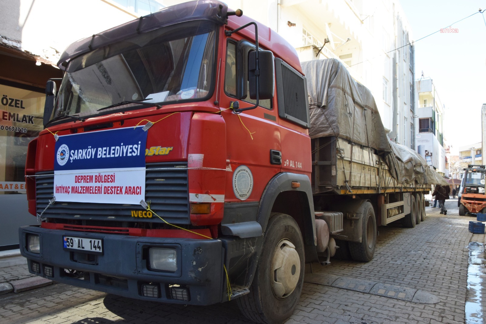 TEKİRDAĞ ŞARKÖY BELEDİYESİ, AFET BÖLGESİNE YARDIM ELİ UZATTI