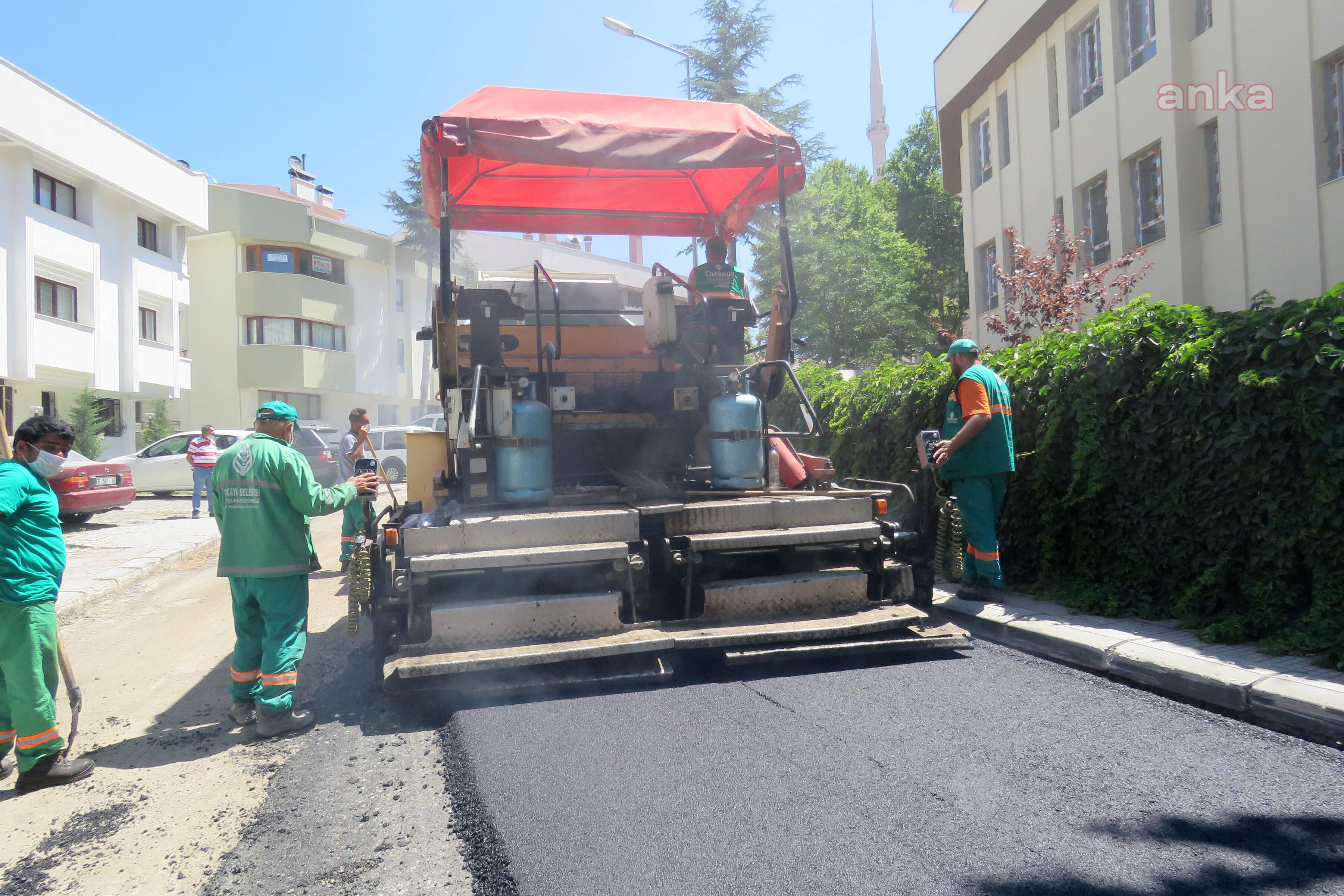 Çankaya Belediyesi, asfalt çalışmalarını sürdürüyor