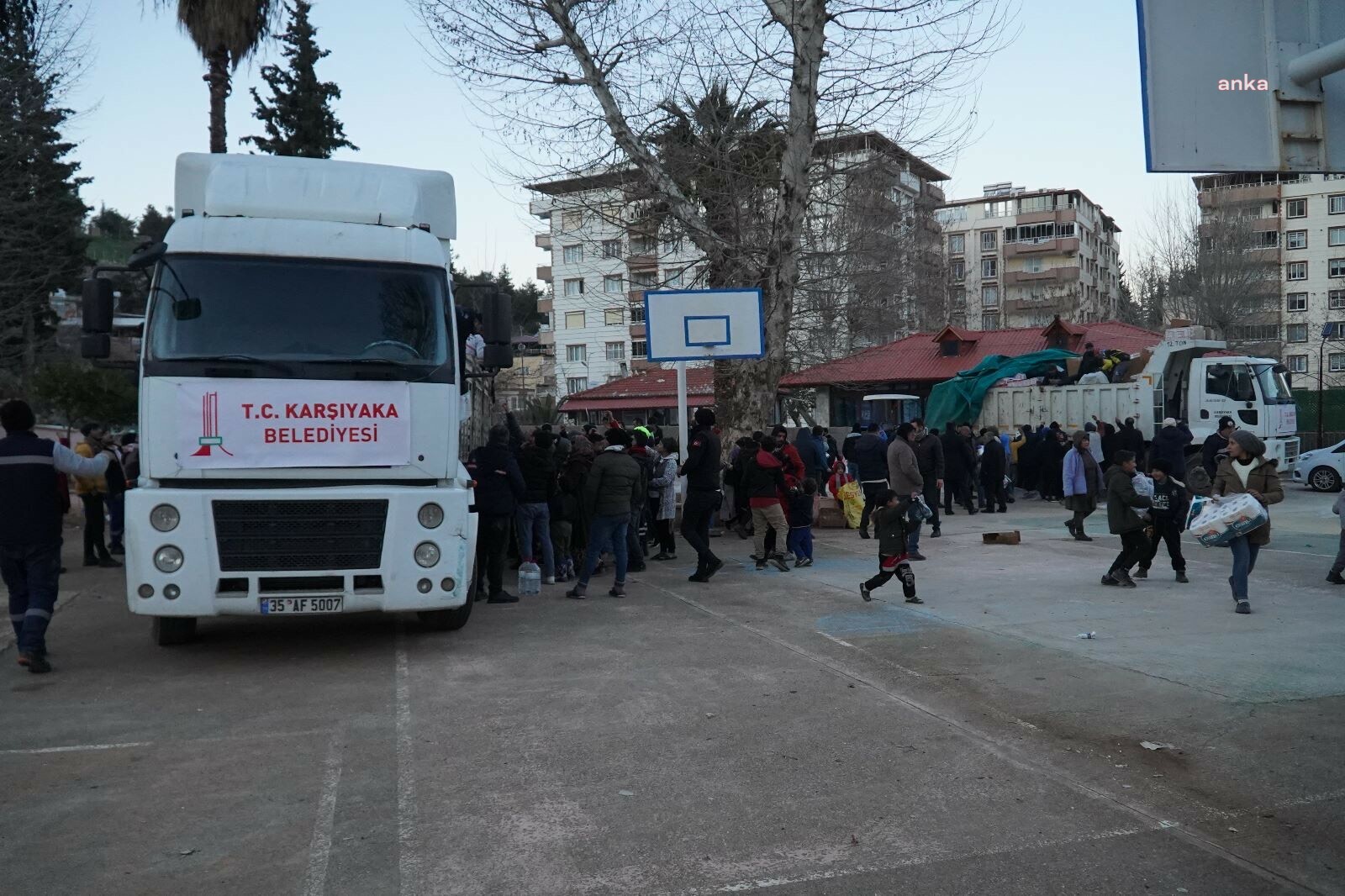 KARŞIYAKA’DAN ISLAHİYE’YE YARDIM ELİ