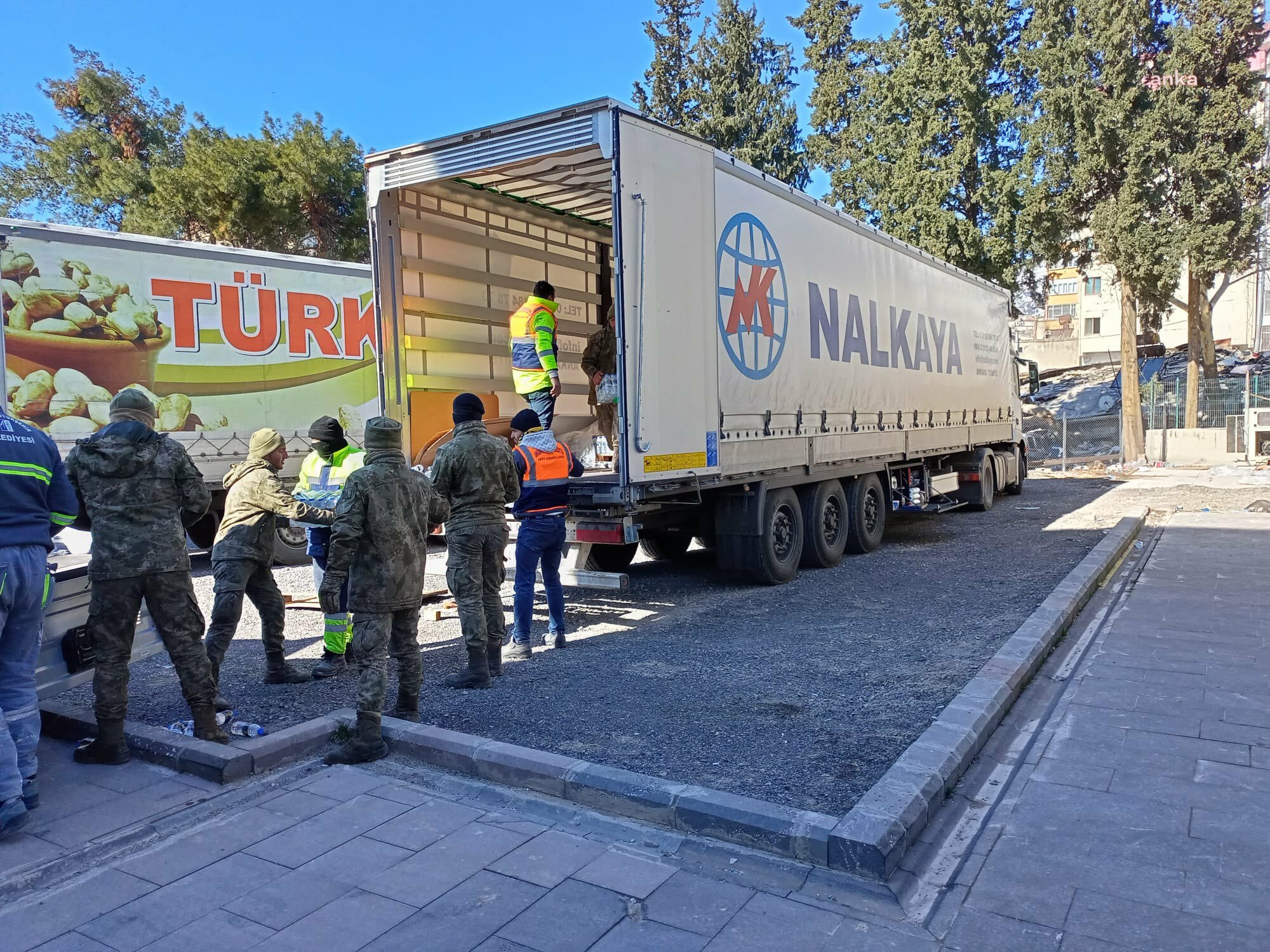ABB: “BELEDİYEMİZ İŞTİRAKİ SEĞMEN SU, DEPREM BÖLGESİNE 104 TIR İLE SU SEVKİYATI YAPTI”